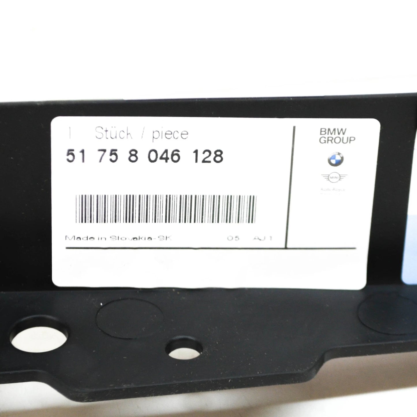 NEW BMW 1 E82 M FRONT BUMPER LOWER RIGHT PRESSURE LIP SEAL 8046128 ORIGINAL