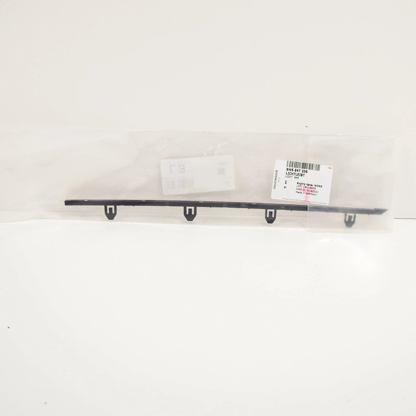 NEW AUDI A5 S5 8W6 CONVERTIBLE RIGHT DOOR INTERIOR LIGHT BAR 8W6947206 ORIGINAL