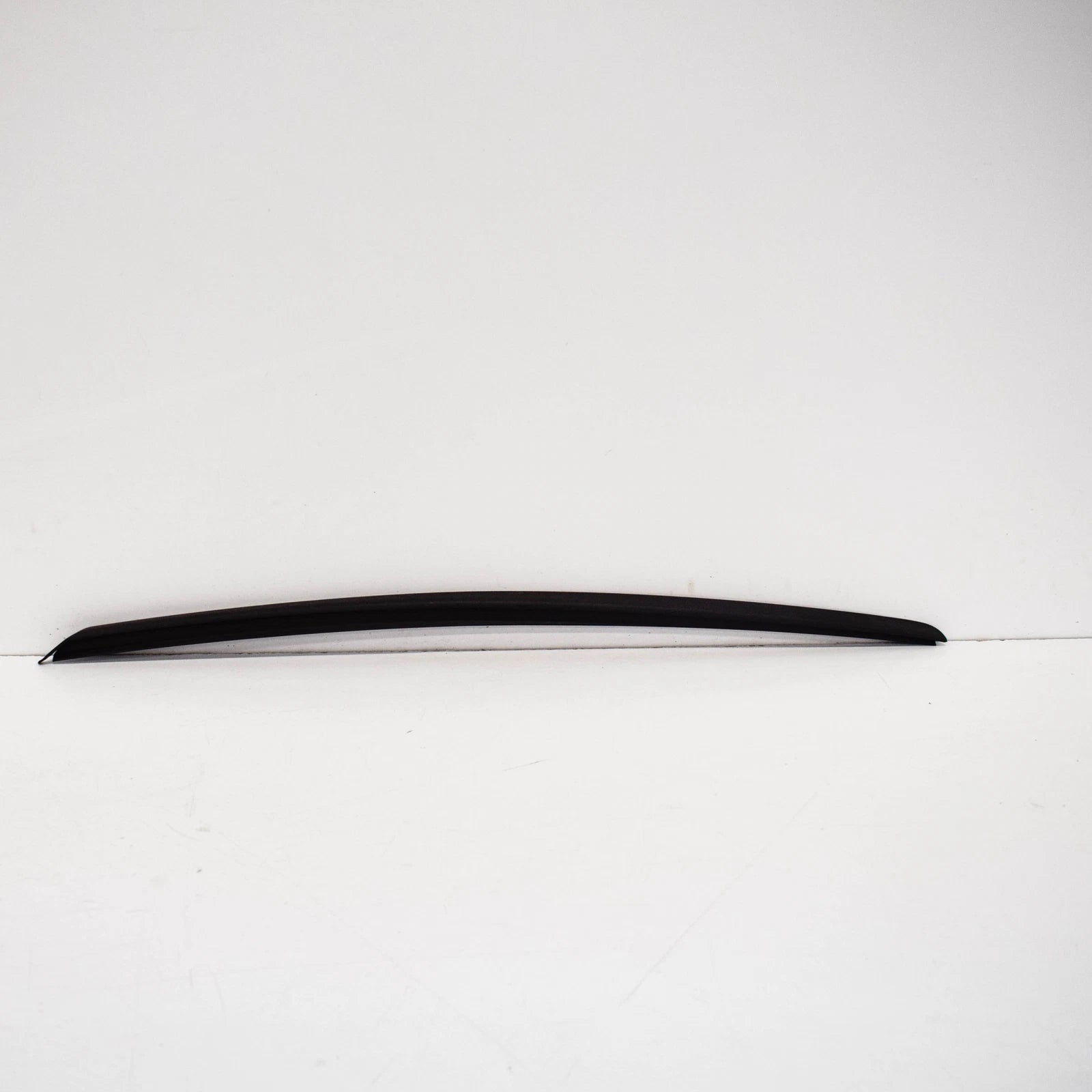 NEW AUDI A4 B9 FRONT WINDSCREEN RIGHT WEATHERSTRIP MOLDING 8W0854328C9B9