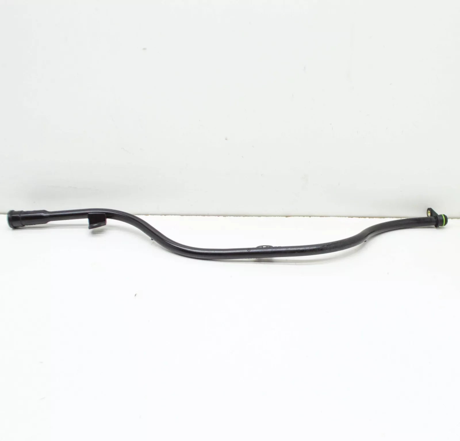 NEW VOLKSWAGEN AMAROK ENGINE OIL DIPSTICK TUBE 059115630BF