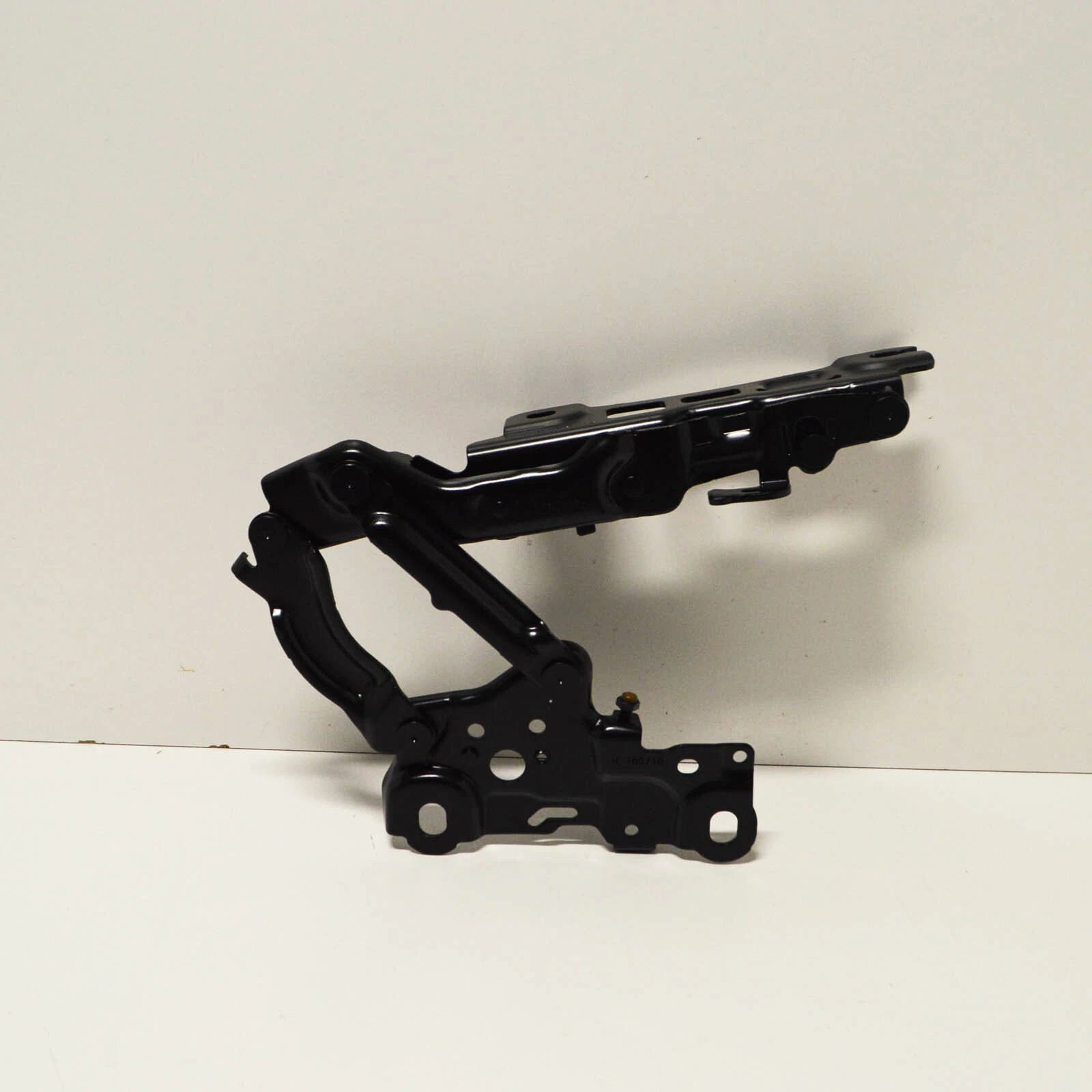 NEW BMW 3 G20 FRONT BONNET HOOD HINGE RIGHT SIDE 41008494432 ORIGINAL