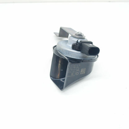 NEW MERCEDES BENZ E W213 FRONT LEFT HORN SIGNAL A2135424400