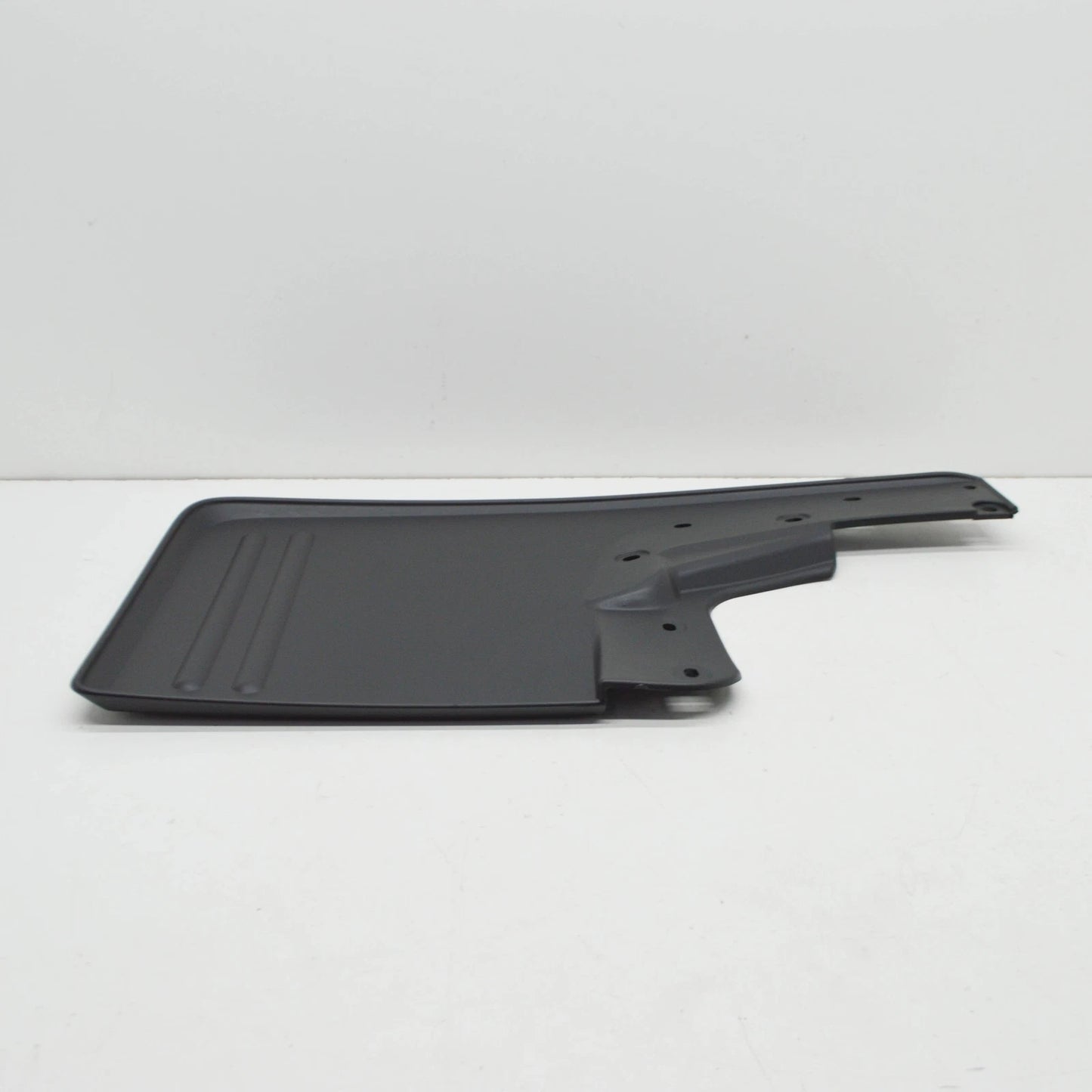 NEW VOLKSWAGEN AMAROK 2H REAR RIGHT MUDGUARD 2H0821812G9B9