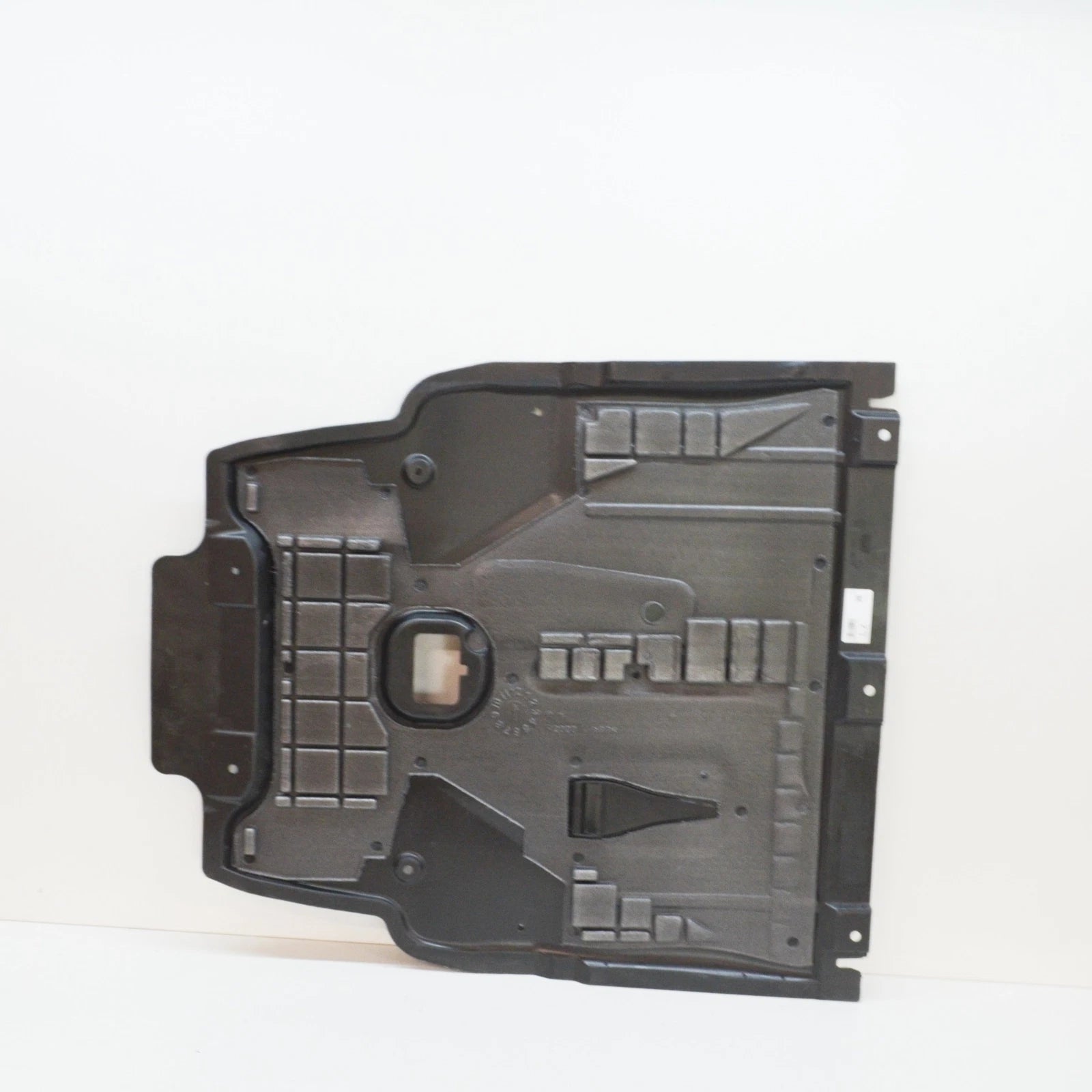 NEW MERCEDES-BENZ A-CLASS W176 ENGINE UNDERTRAY COVER A2465200123 2015 ORIGINAL