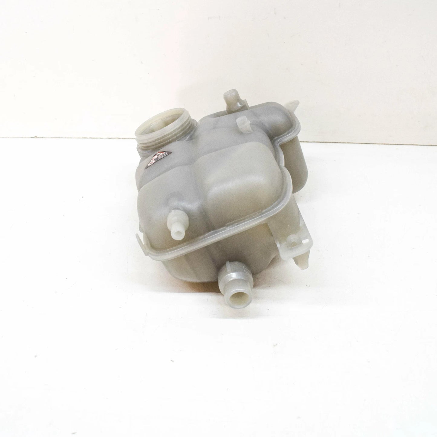 NEW MB A W177 ENGINE COOLANT EXPANSION RESERVOIR TANK A2475000049 ORIGINAL
