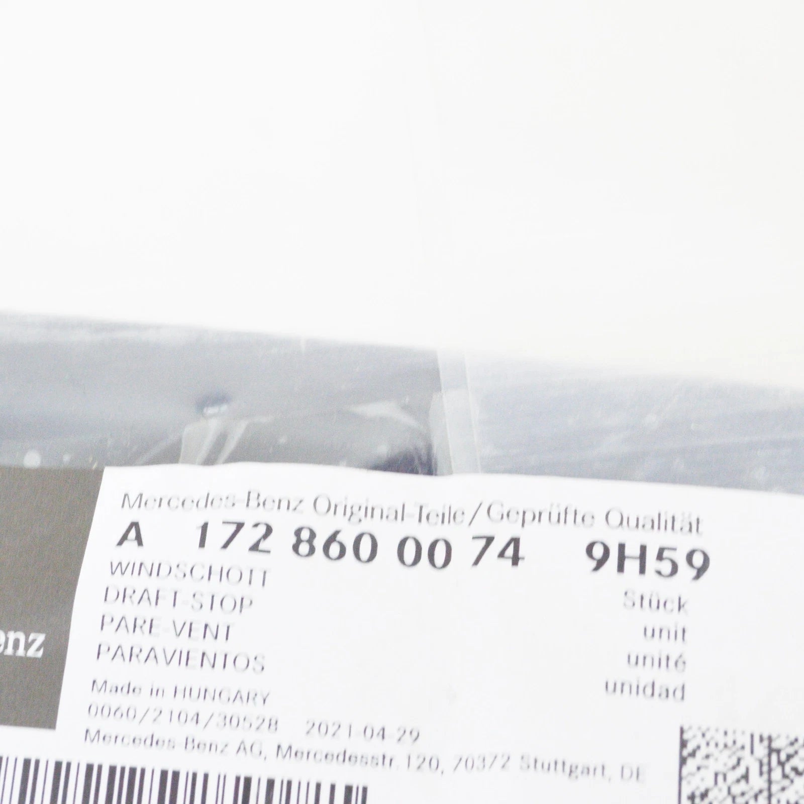 NEW MB SLK R172 ROLL OVER BAR DRAFT STOP DEFLECTOR A17286000749H59 ORIGINAL