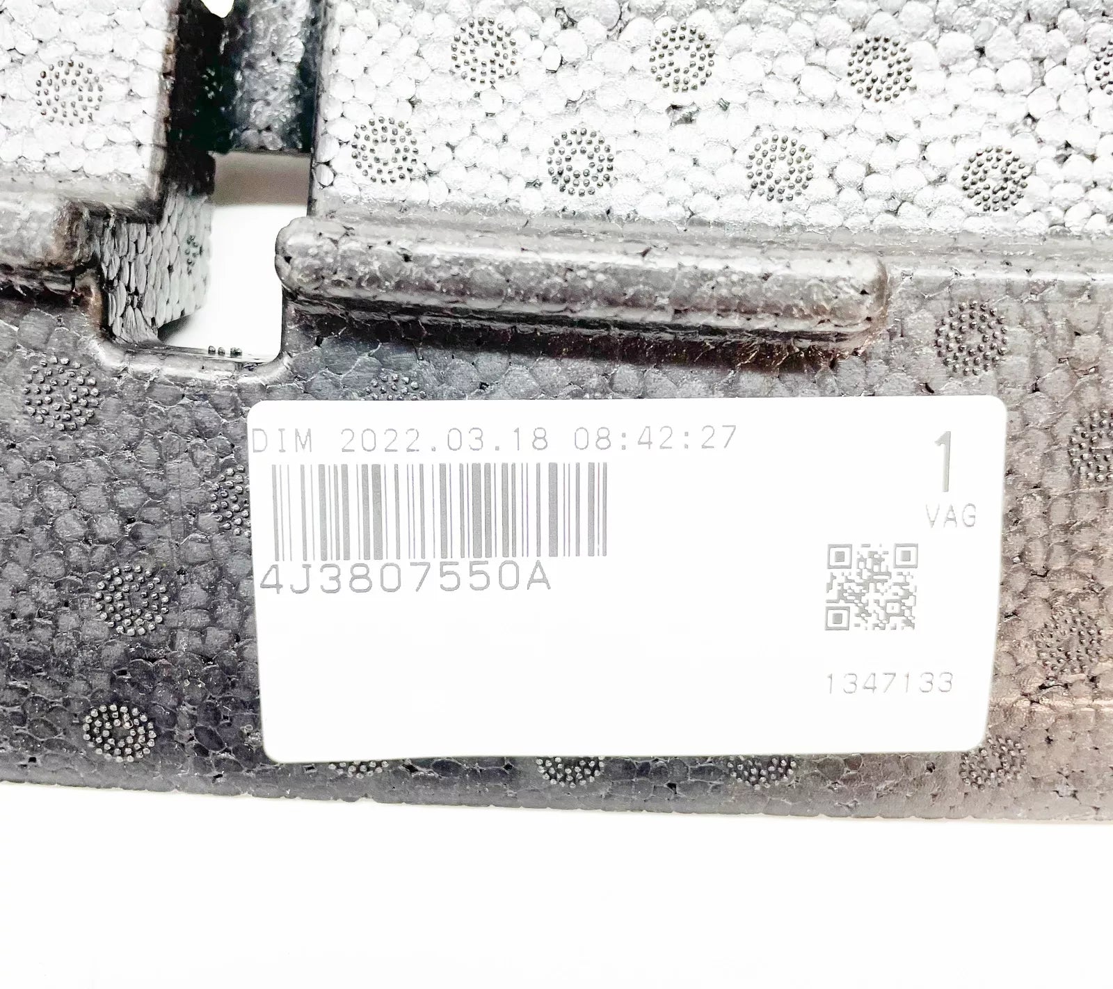 NEW AUDI E-TRON GT FRONT BUMPER FOAM STRIP 4J3807550A ORIGINAL