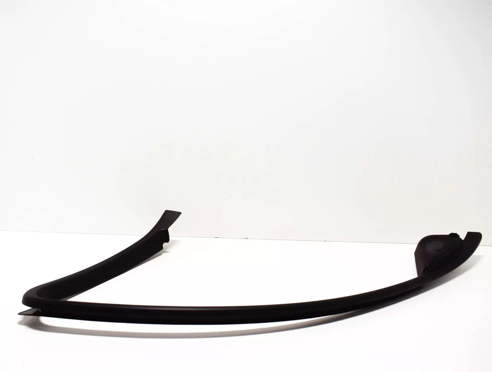 NEW BMW 3 E90 FRONT DOOR SPEAKER COVER WINDOW FRAME RIGHT 51337258576 ORIGINAL