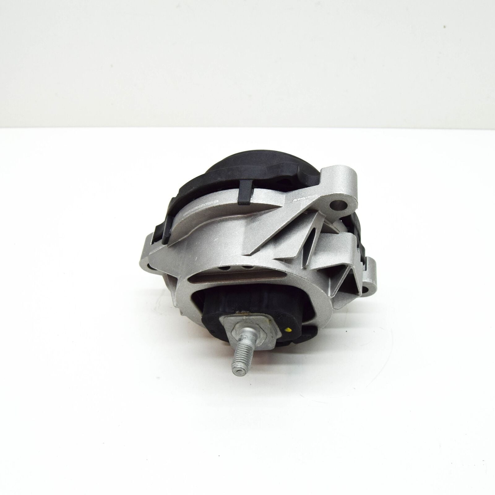 new bmw 3 f30, f80 left engine mount 22116856403 6856403 original