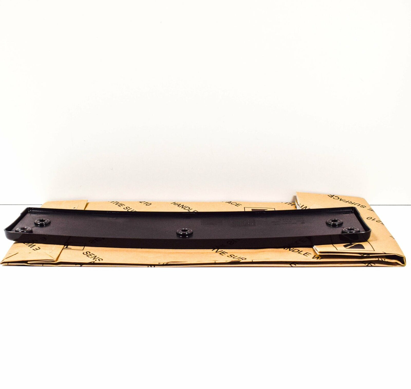 NEW VOLKSWAGEN GOLF MK7 FRONT BUMPER NUMBER PLATE HOLDER 5G0807287C9B9 ORIGINAL