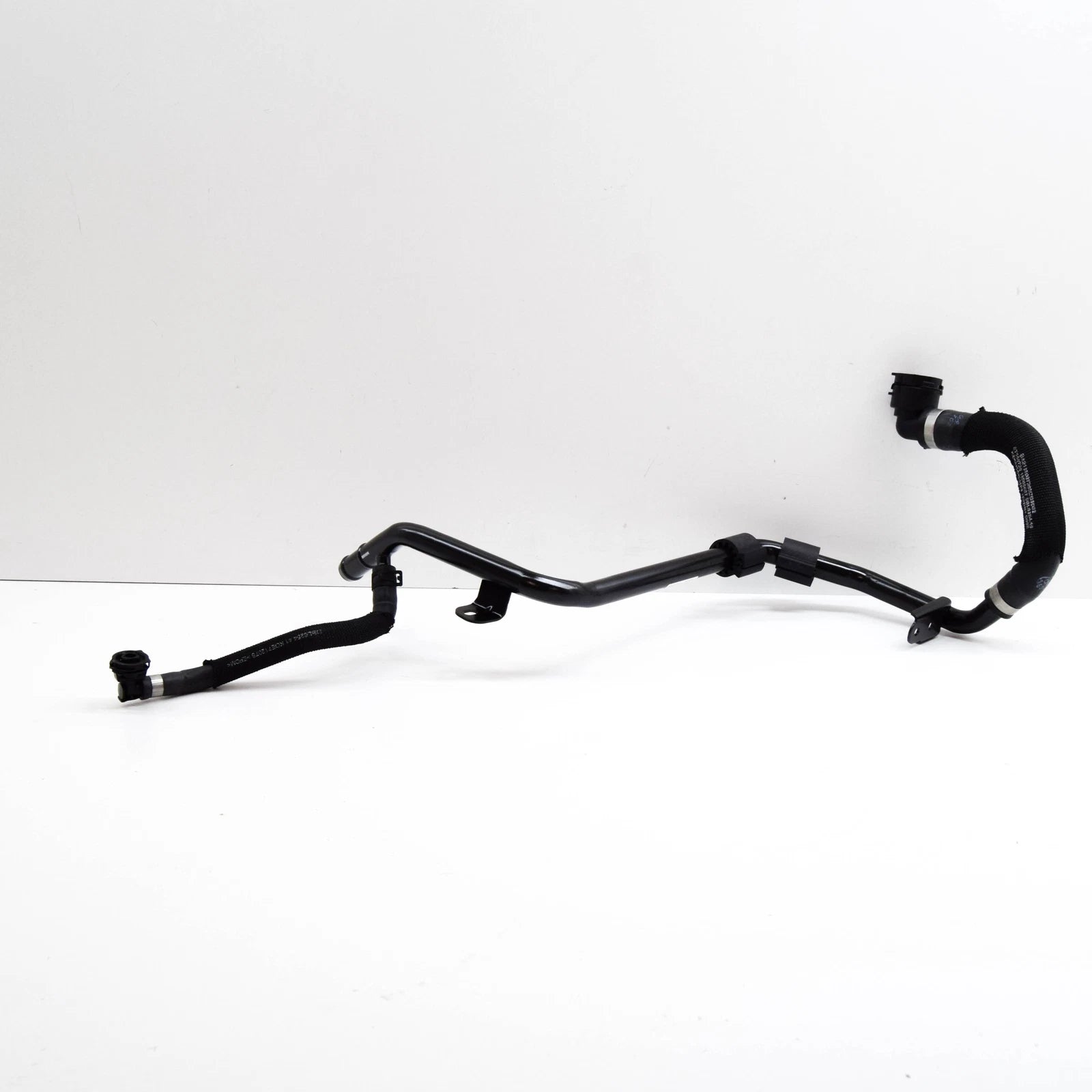 NEW MERCEDES-BENZ GLC X253 ENGINE COOLANT PIPE A2135007300 ORIGINAL