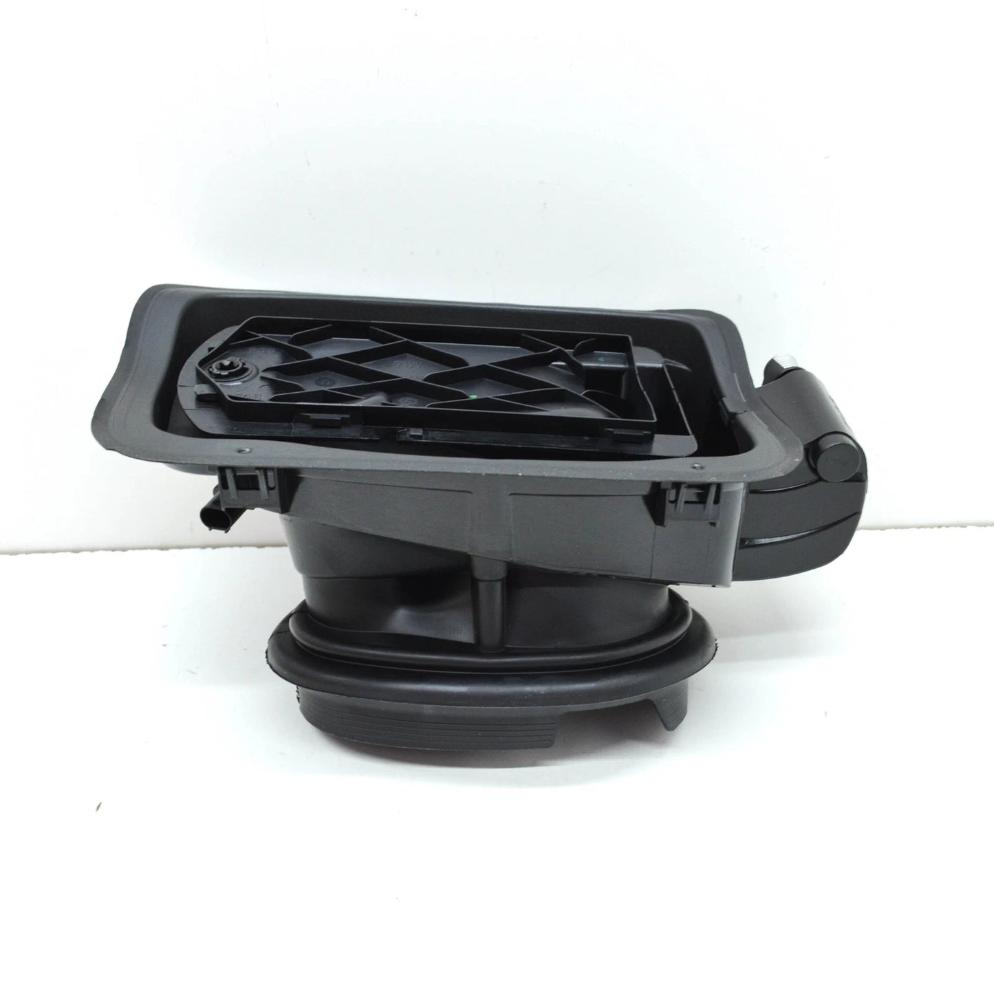 NEW BMW X1 F48 FUEL FILLER HOUSING COVER POT 51177359171 7359171 ORIGINAL