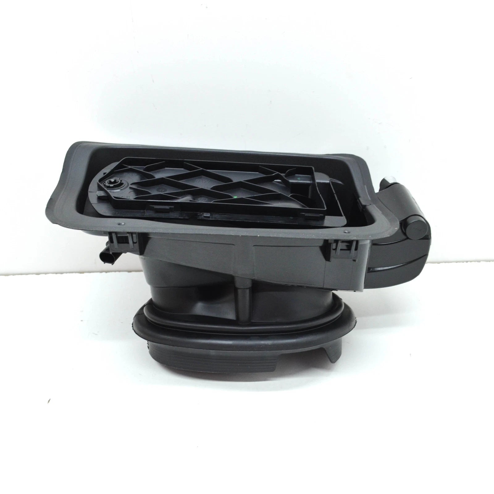 NEW BMW X1 F48 FUEL FILLER HOUSING COVER POT 51177359171 7359171 ORIGINAL