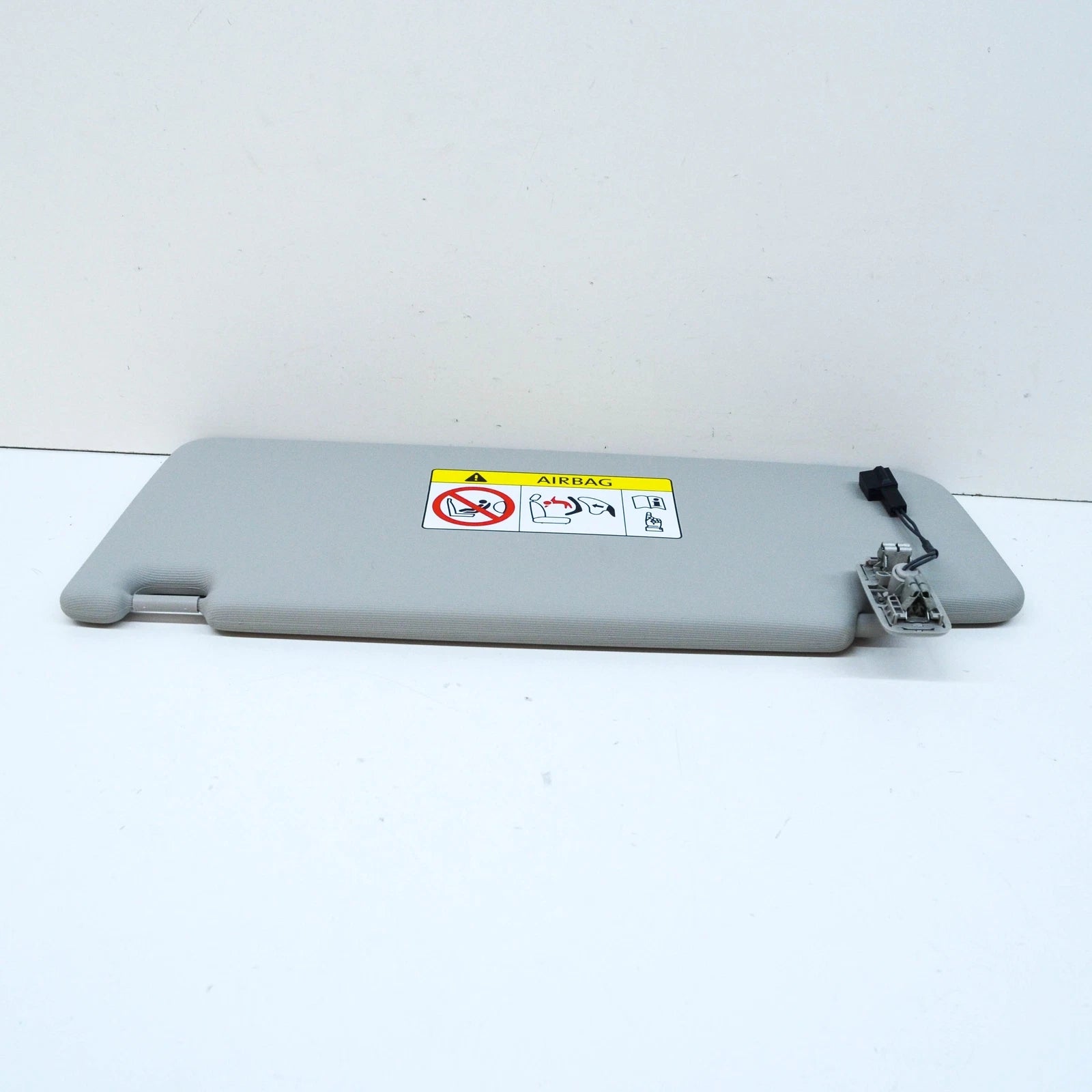 NEW VW TIGUAN AD FRONT RIGHT SUN VISOR STORM GREY LHD 5TA857552AASX4 ORIGINAL