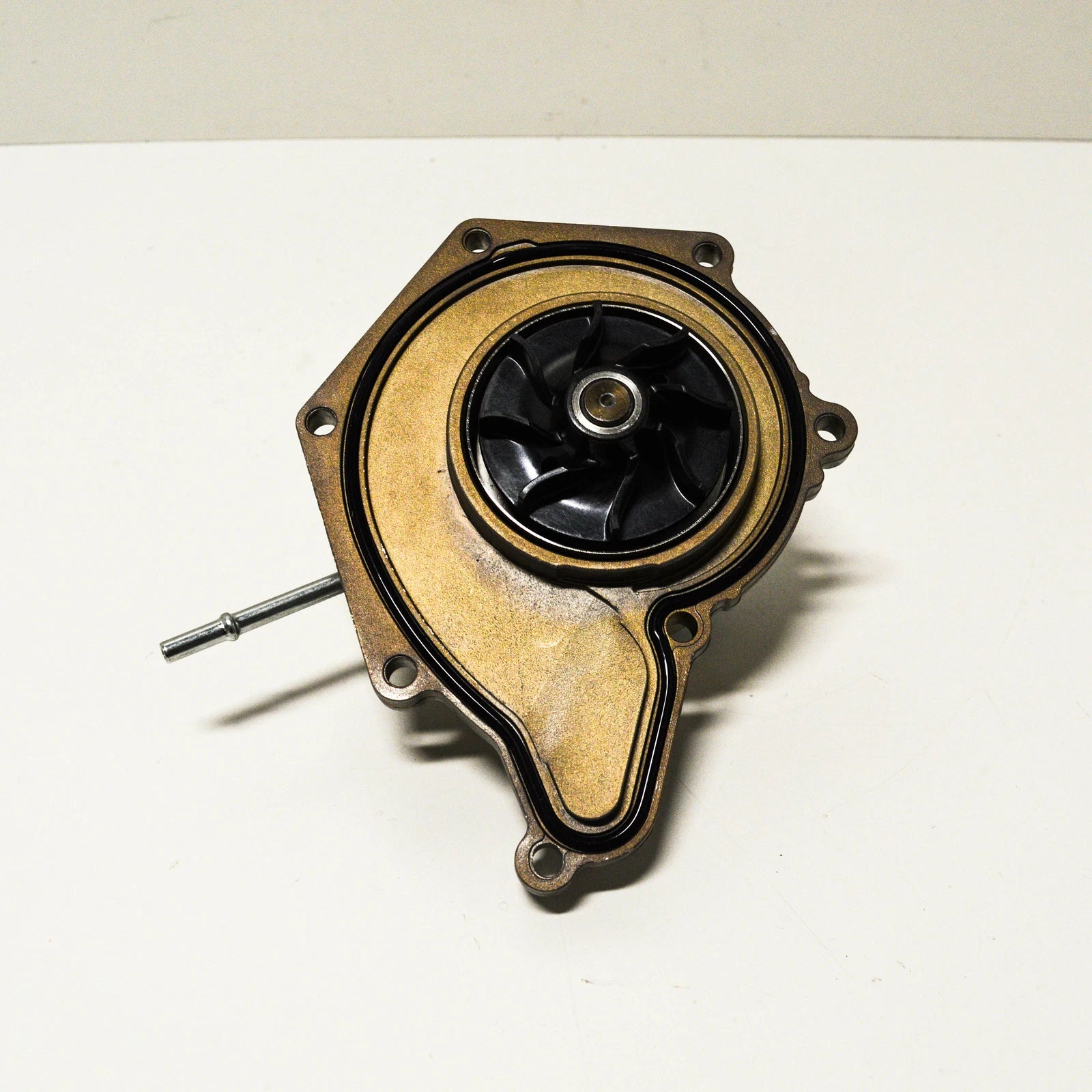 NEW AUDI A4 B8 WATER PUMP 06E121018K