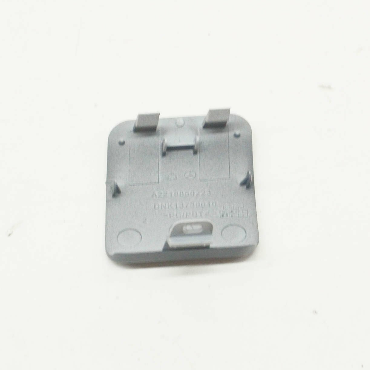 NEW MERCEDES-BENZ S W221 FRONT BUMPER TOW EYE COVER A22188502239999 ORIGINAL