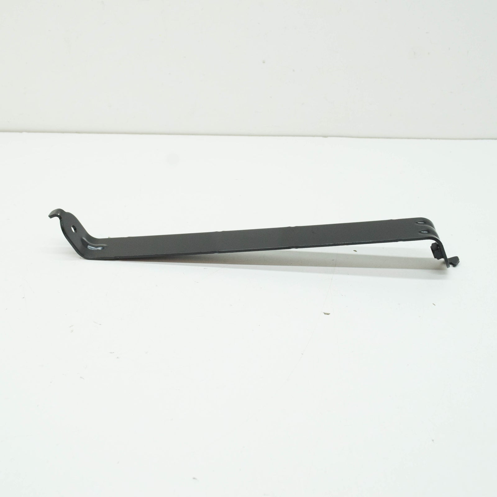 NEW VOLKSWAGEN AMAROK MK2 FRONT RIGHT BUMPER SUPPORT 2H6805698A 2022 ORIGINAL