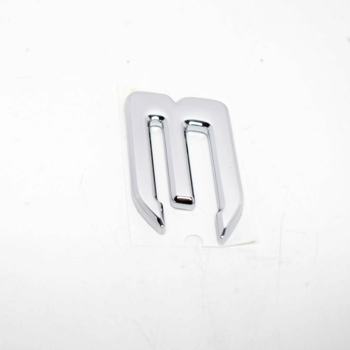 NEW BMW Z3 E36 REAR TAILGATE BOOT LID EMBLEM BADGE 51148401821 ORIGINAL