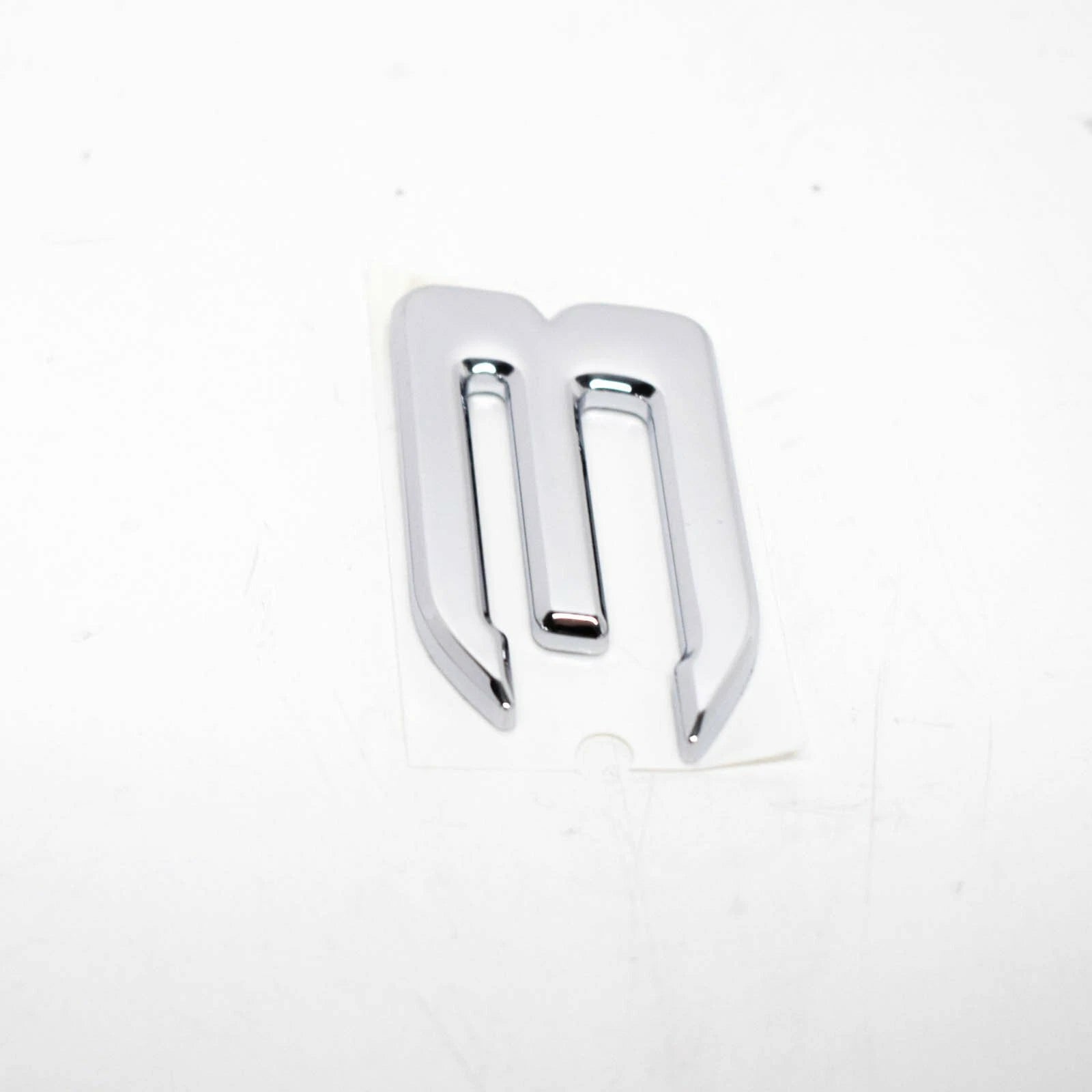 NEW BMW Z3 E36 REAR TAILGATE BOOT LID EMBLEM BADGE 51148401821 ORIGINAL