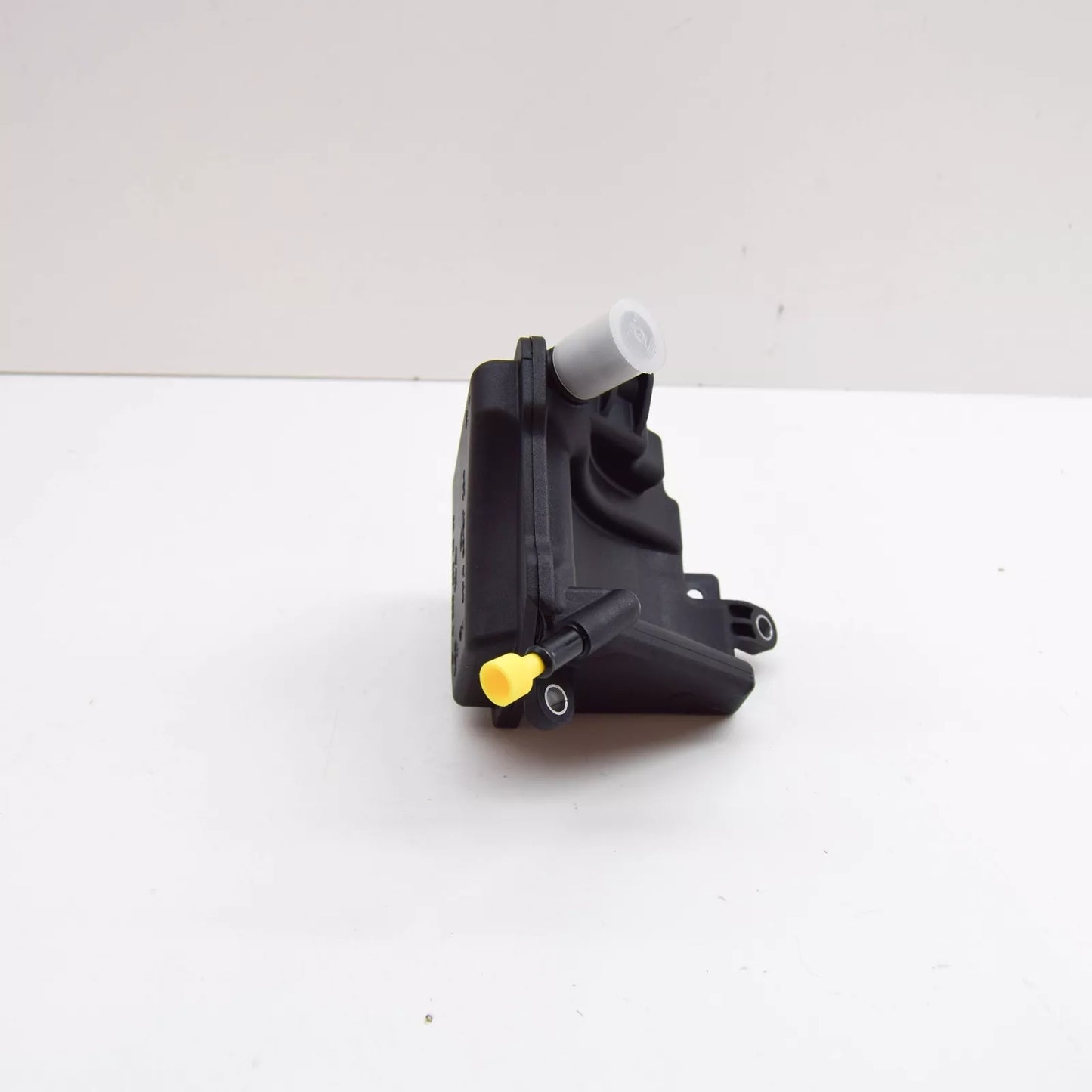 NEW MERCEDES BENZ VIANO W639 POWER STEERING RESERVOIR A0004602883 ORIGINAL