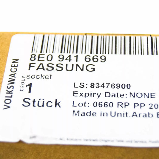 NEW AUDI A4 B7 DAY DRIVING HEADLIGHT BULB HOLDER 2 PIN 8E0941669 ORIGINAL