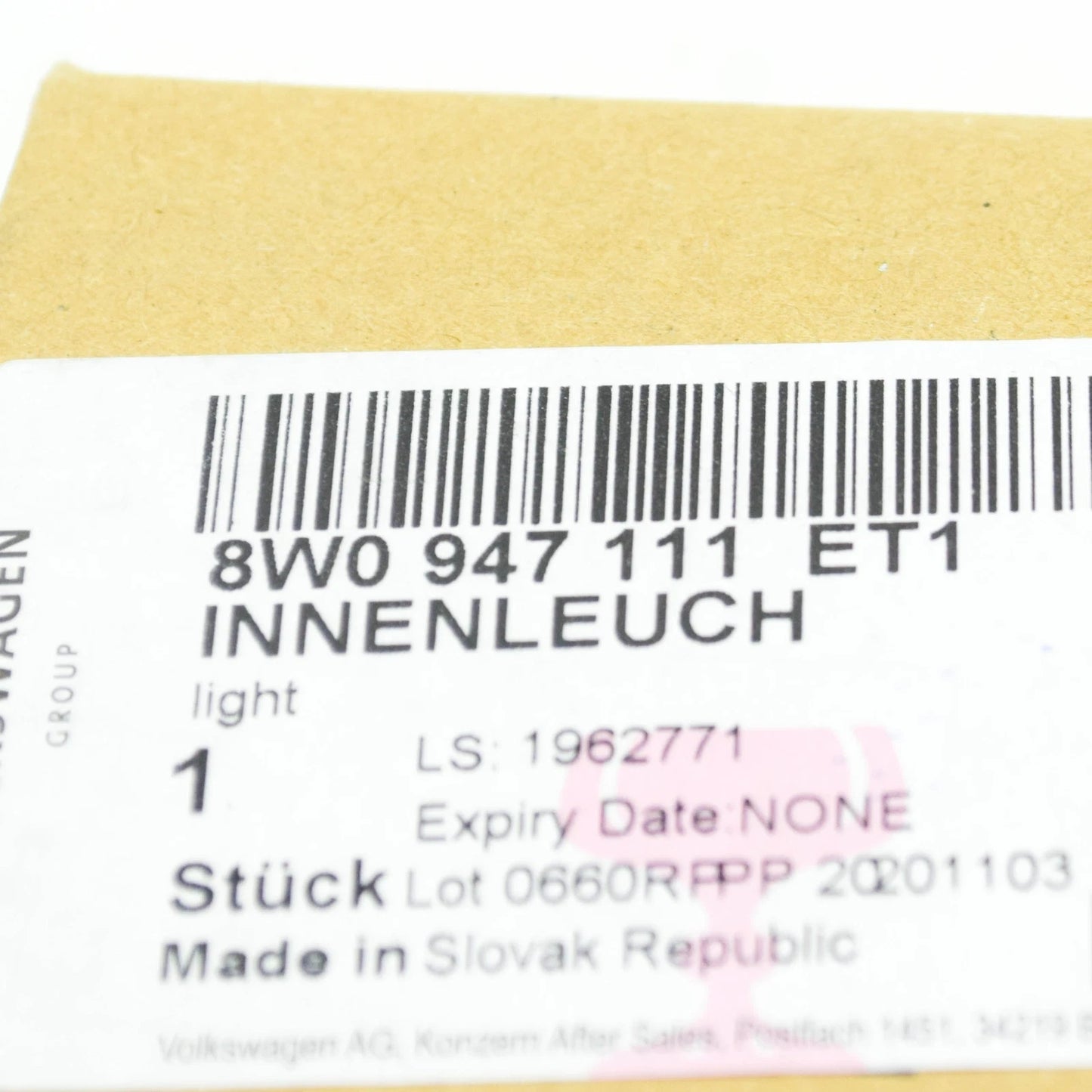 NEW AUDI A4 AVANT B9 REAR INTERIOR LIGHT 8W0947111ET1 ORIGINAL
