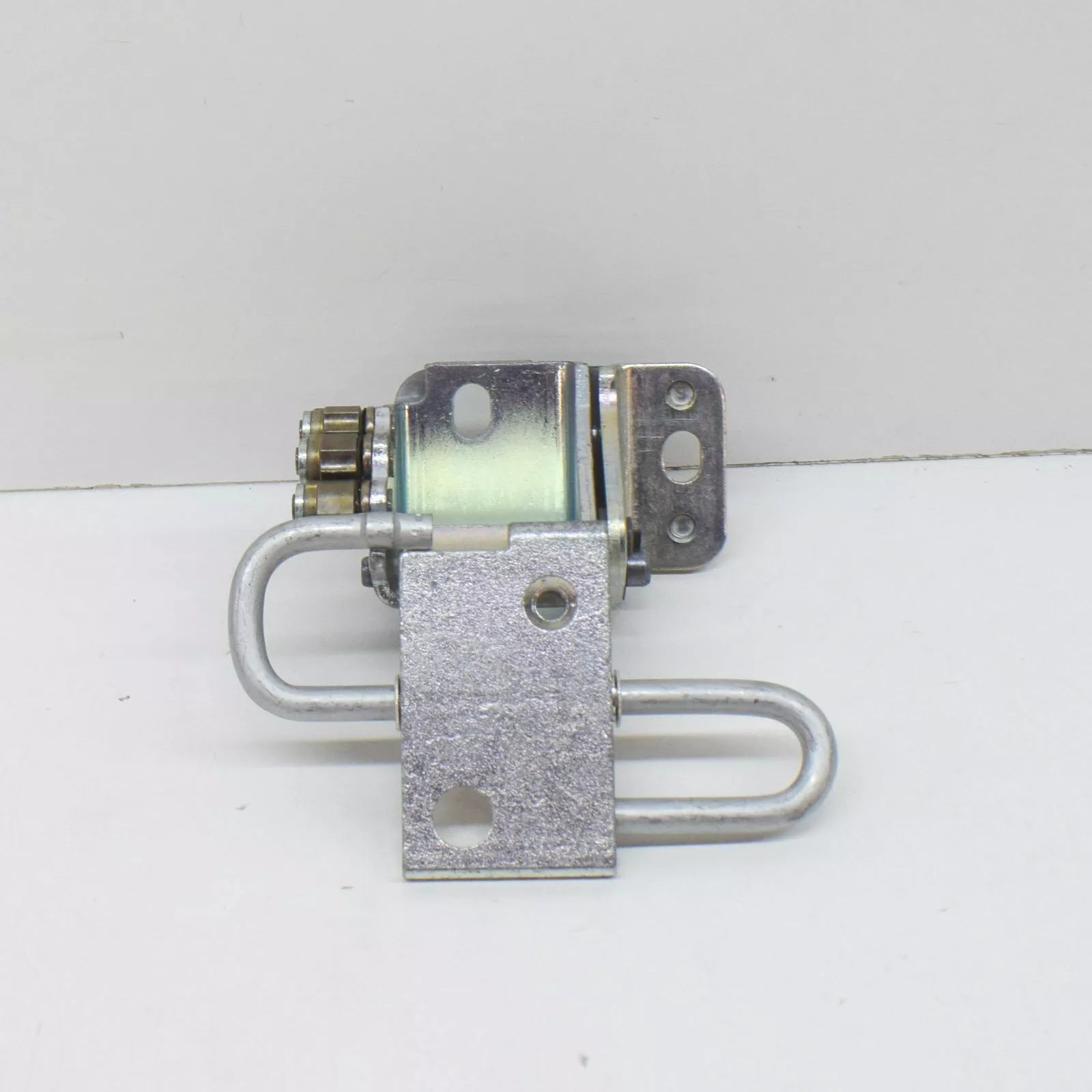 NEW VOLKSWAGEN TOURAN 1T FRONT LEFT DOOR LOWER HINGE 1T0831411C