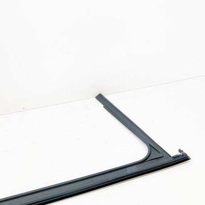 NEW MERCEDES-BENZ A W176 FRONT LEFT DOOR WINDOW GUIDE RAIL A1767251100 ORIGINAL