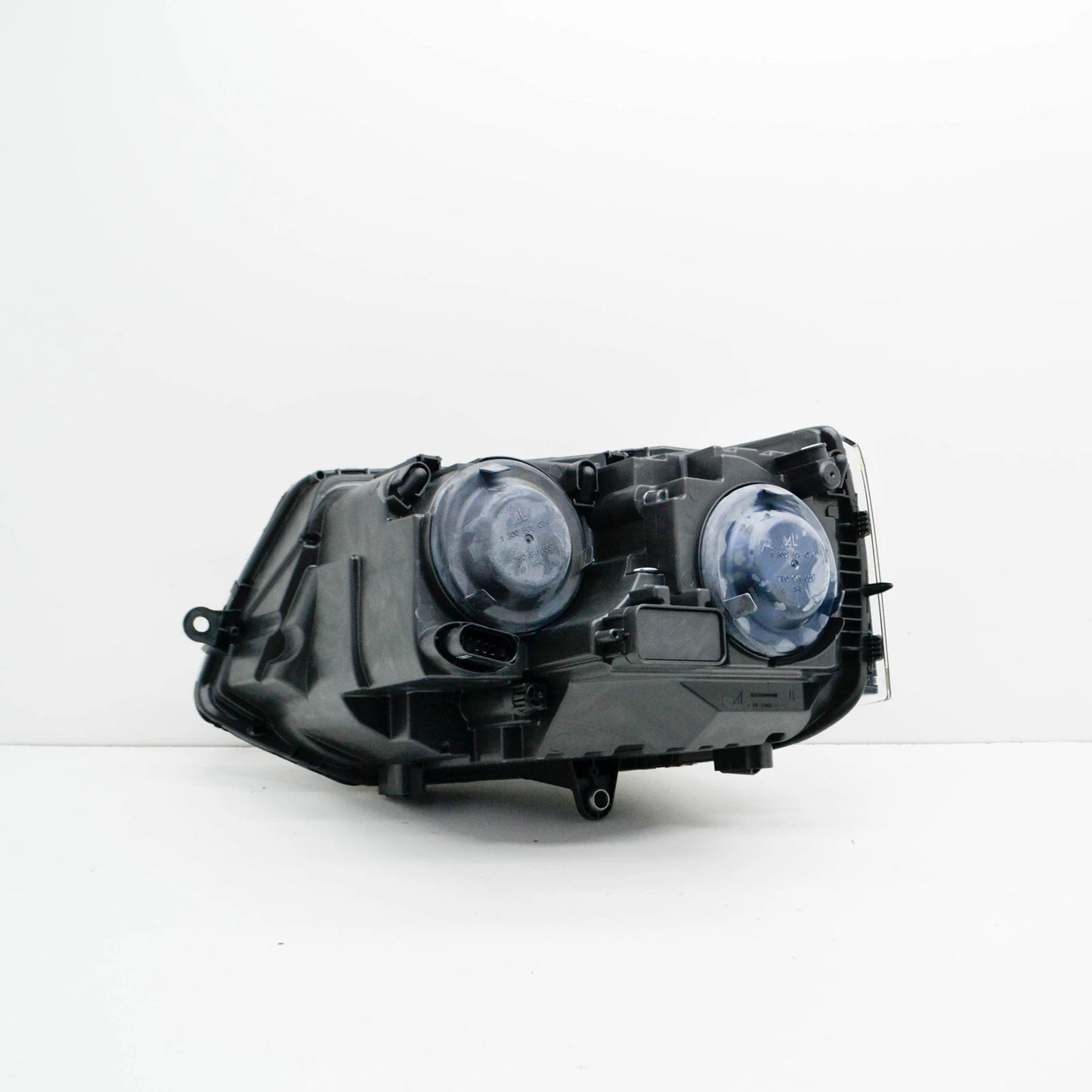 NEW VOLKSWAGEN TRANSPORTER T5 FRONT RIGHT HEADLIGHT LHD 7E1941016S ORIGINAL