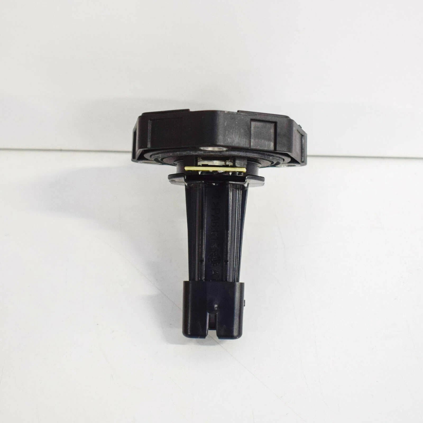 NEW AUDI Q3 8U OIL LEVEL SENSOR 04L907660C 2017 ORIGINAL