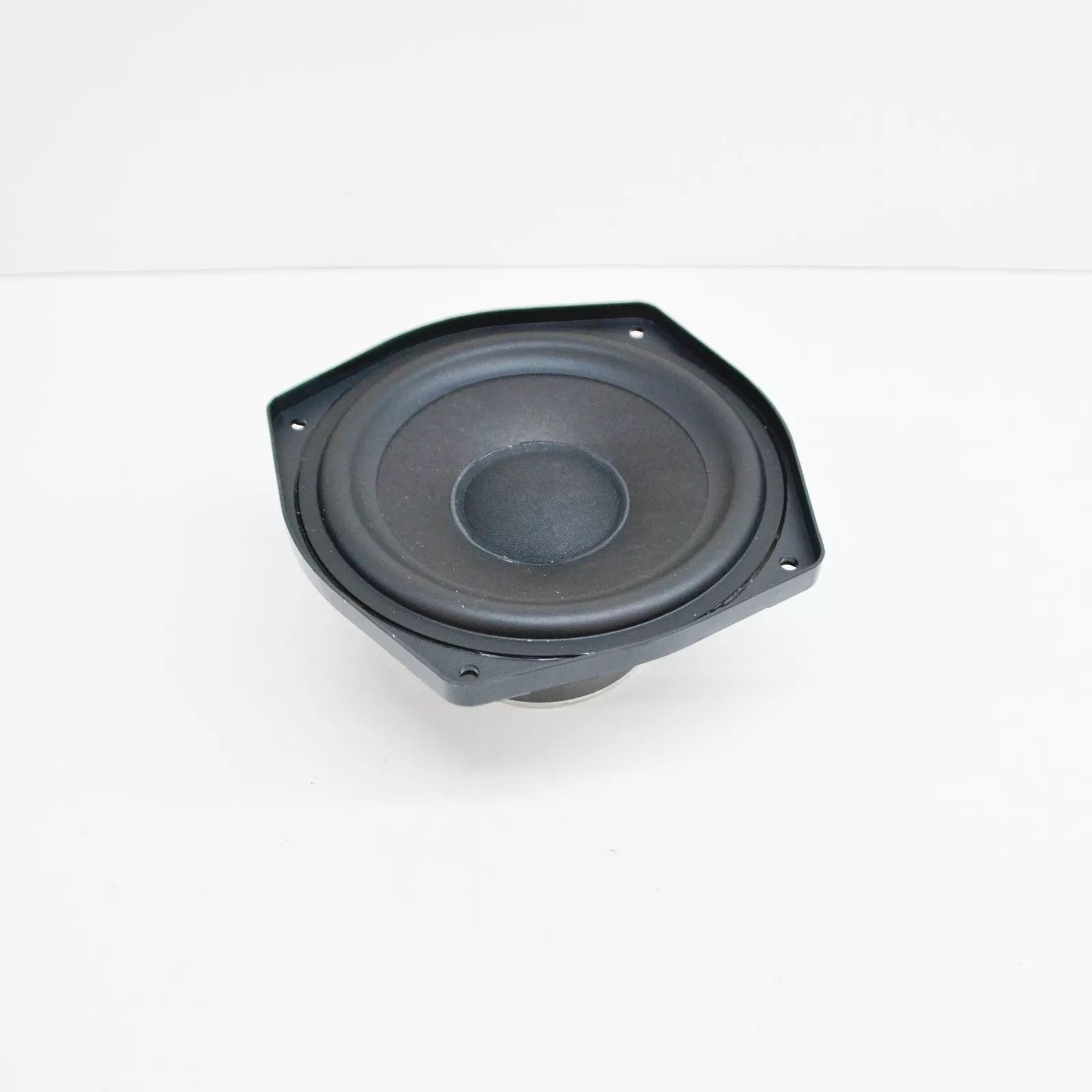 NEW BMW Z4 ROADSTER E85 FRONT RIGHT DOOR LOUDSPEAKER 65139143269 9143269