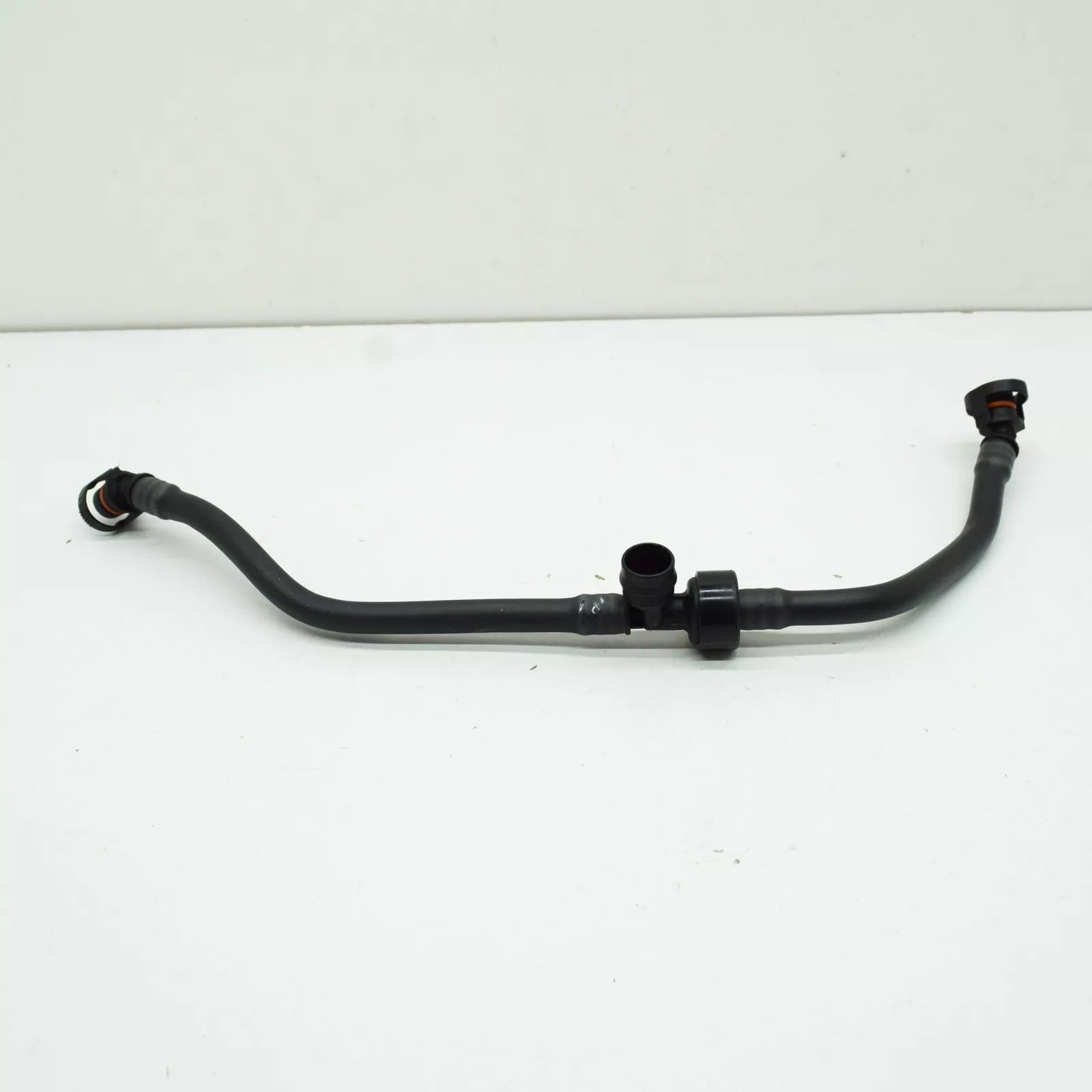 NEW BMW 3 G20 VACUUM PUMP SUCTION HOSE 13908665277 ORIGINAL