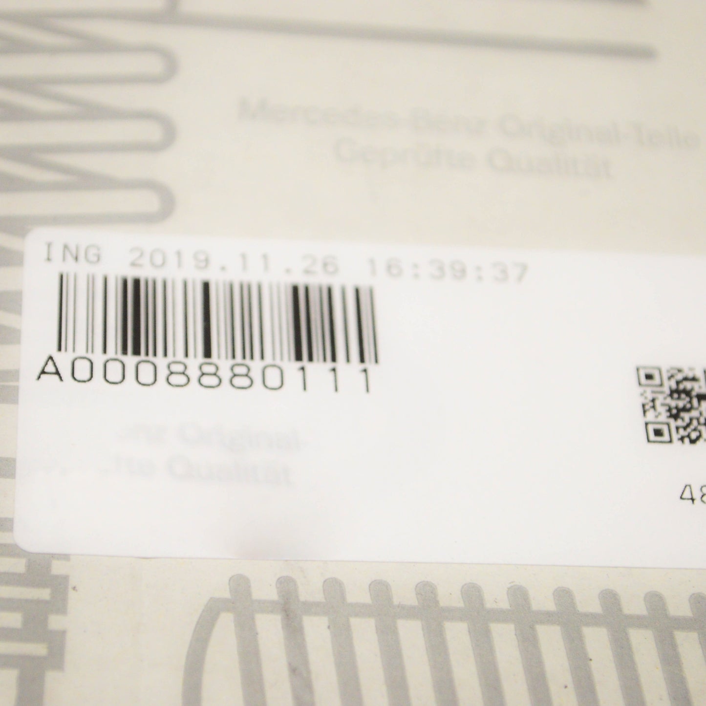 NEW MERCEDES-BENZ GLS-CLASS X166 FRONT EMBLEM BADGE A0008880111 ORIGINAL