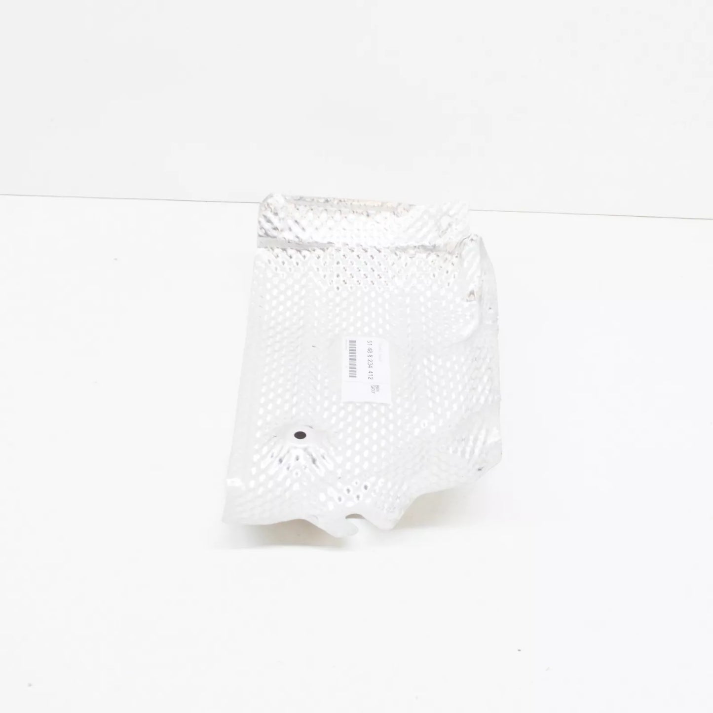 NEW BMW 5 E39 FRONT RIGHT HEAT RESISTANT PLATE 51488234412 8234412 ORIGINAL