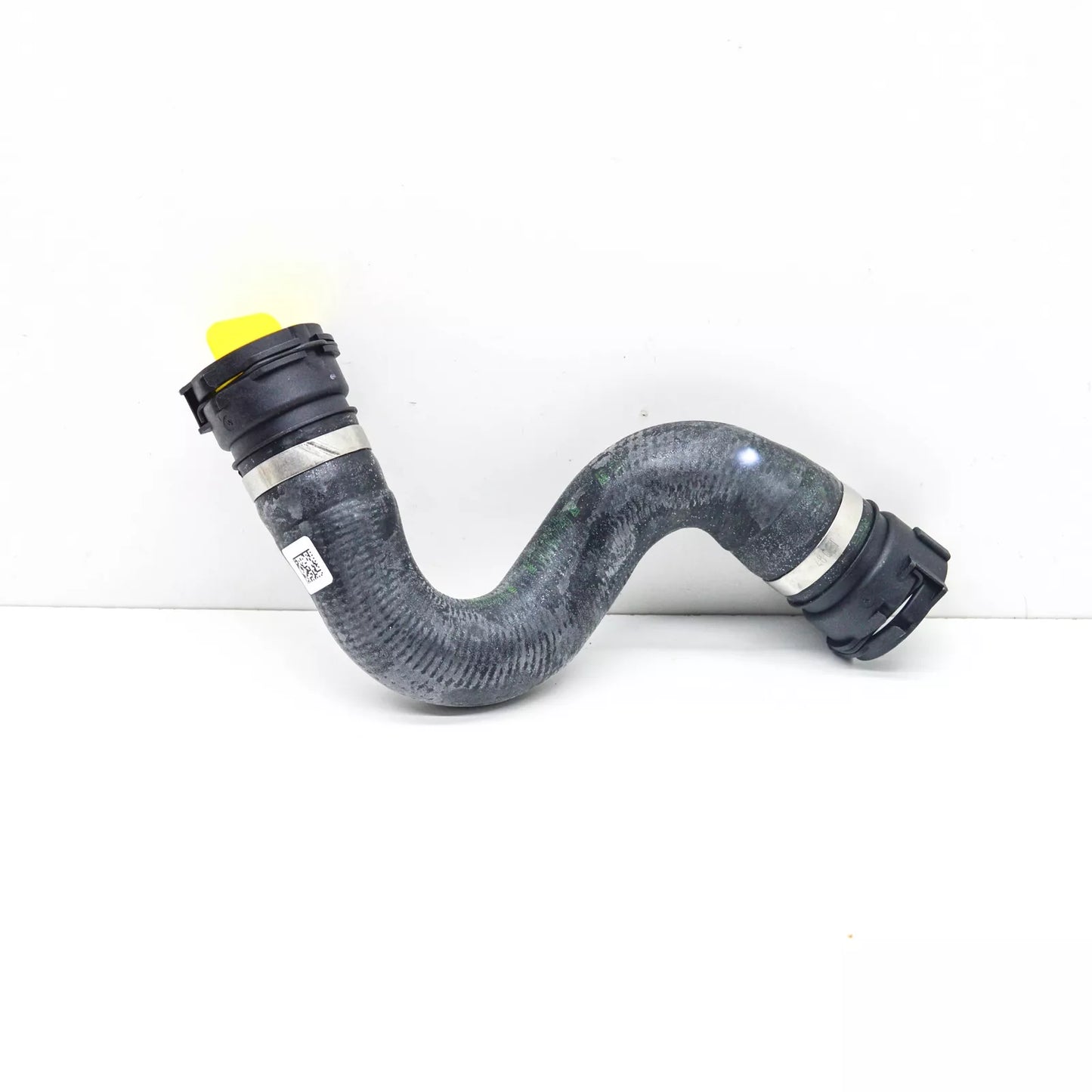 NEW AUDI A4 B9 ENGINE WTAER COOLANT HOSE W RELEASE COUPLING 8W0122101A