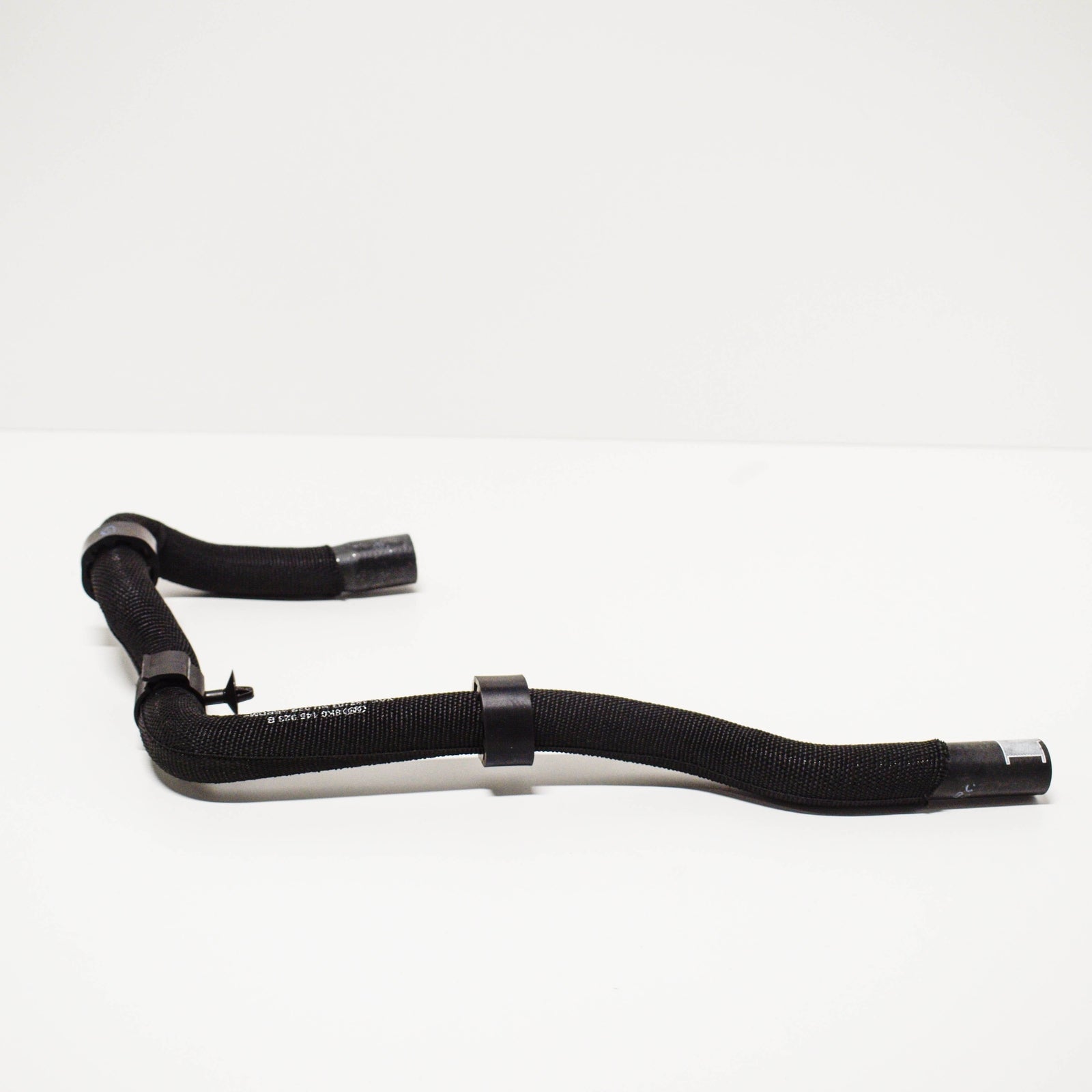 NEW AUDI A4 B8 CENTER COOLANT WATER PIPE HOSE 8K0145923B ORIGINAL