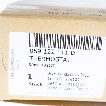 NEW AUDI Q7 4L ENGINE COOLANT THERMOSTAT 059122111D ORIGINAL