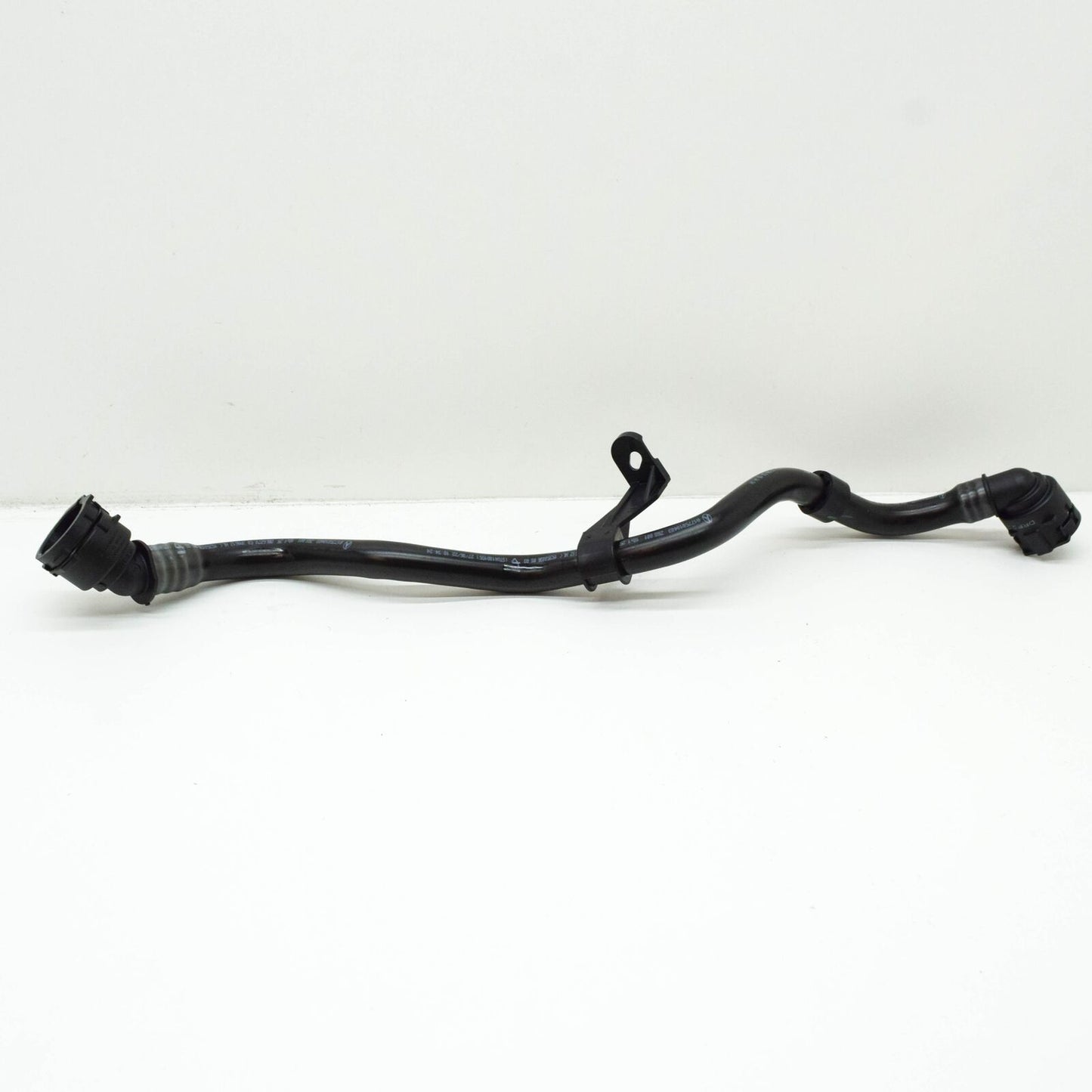 NEW MB CLA COUPE C118 RIGHT SIDE WATER RADIATOR HOSE A1775010403 ORIGINAL