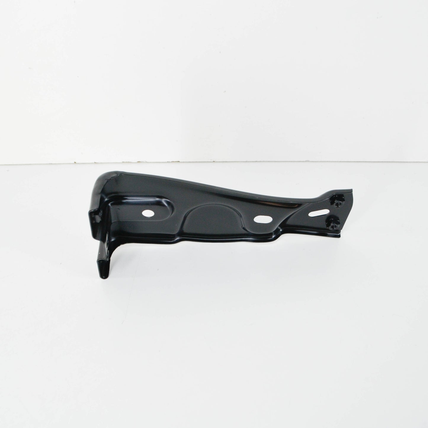 NEW VOLKSWAGEN PASSAT B6 FRONT RIGHT WING FENDER BRACKET 3C0821142 ORIGINAL