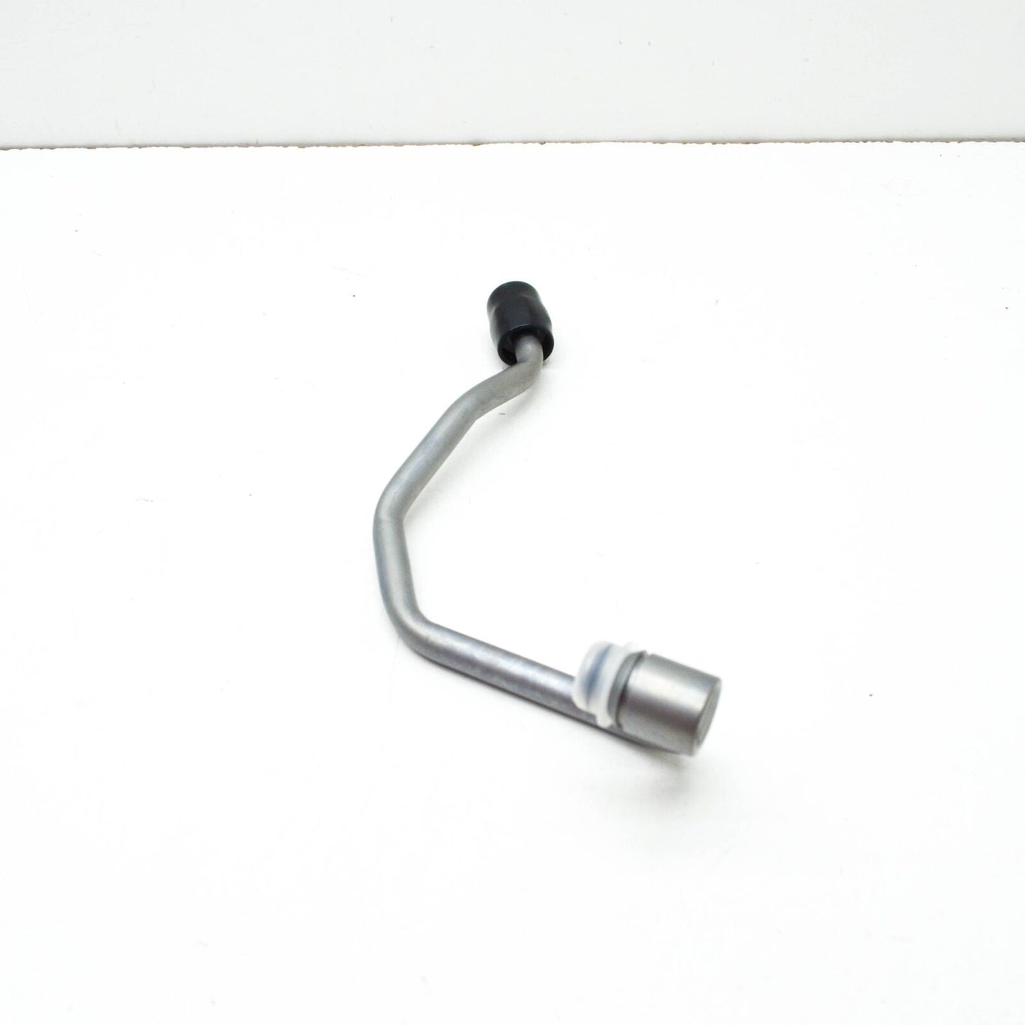 NEW MERCEDES-BENZ E W211 BOTTOM OIL LINE A2112700027 ORIGINAL