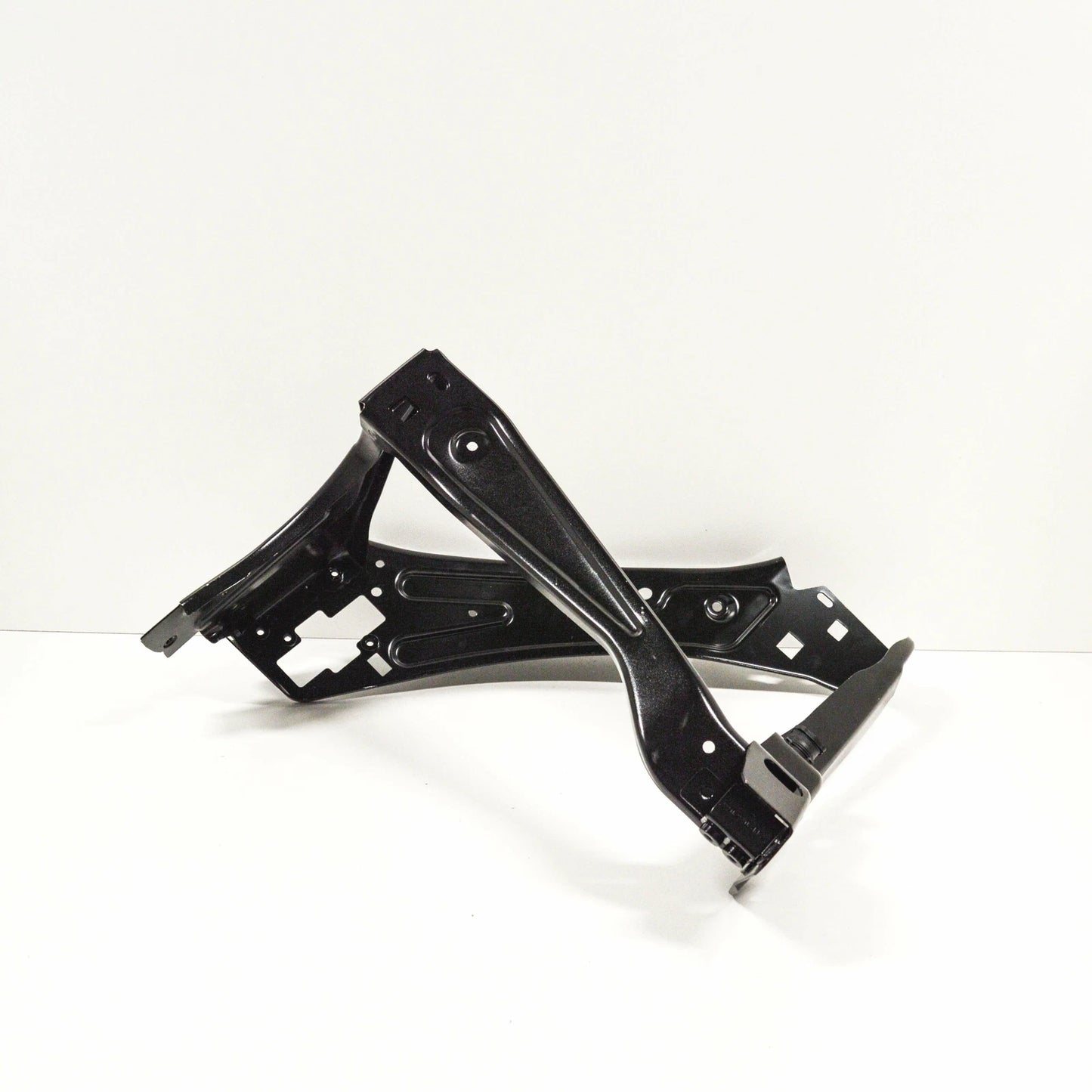 NEW MERCEDES-BENZ GLK-CLASS X204 RIGHT HEADLIGHT MOUNT PLATE A2046200891