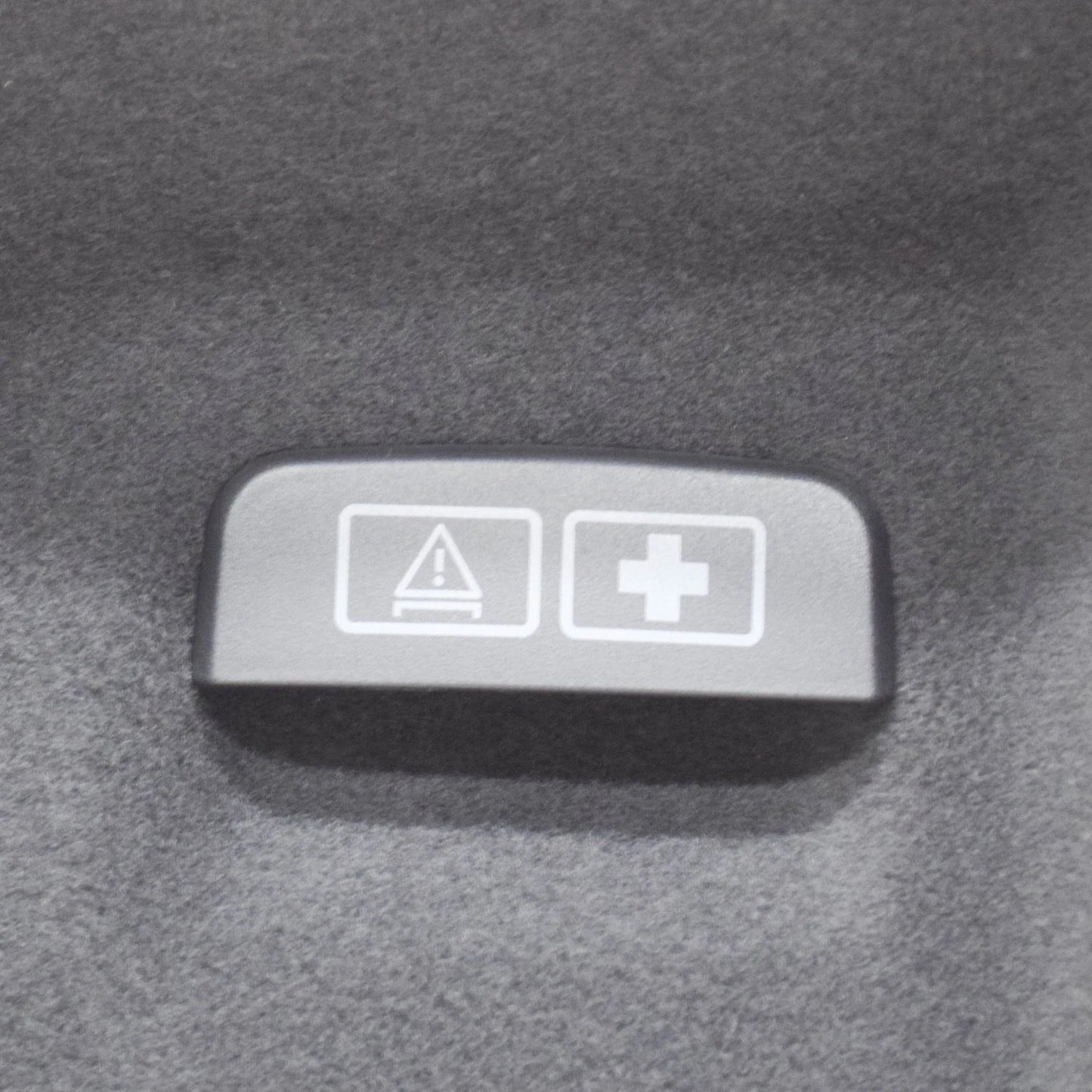 NEW BMW X4 G02 REAR LEFT LOWER REARWARD INTERIOR FLAP 51477481913 ORIGINAL