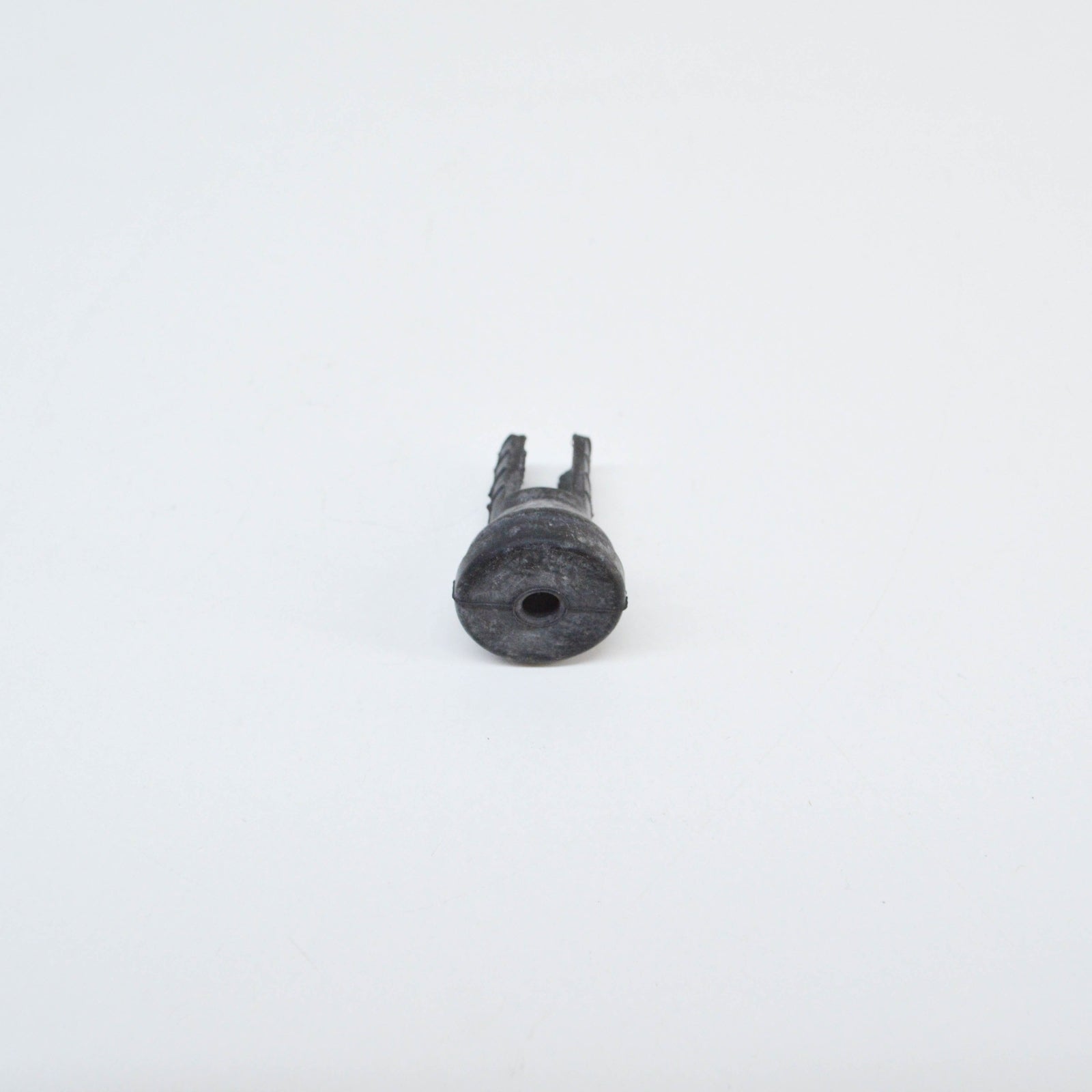 new bmw 3 compact e36 battery grommet 61131357511 1357511 original