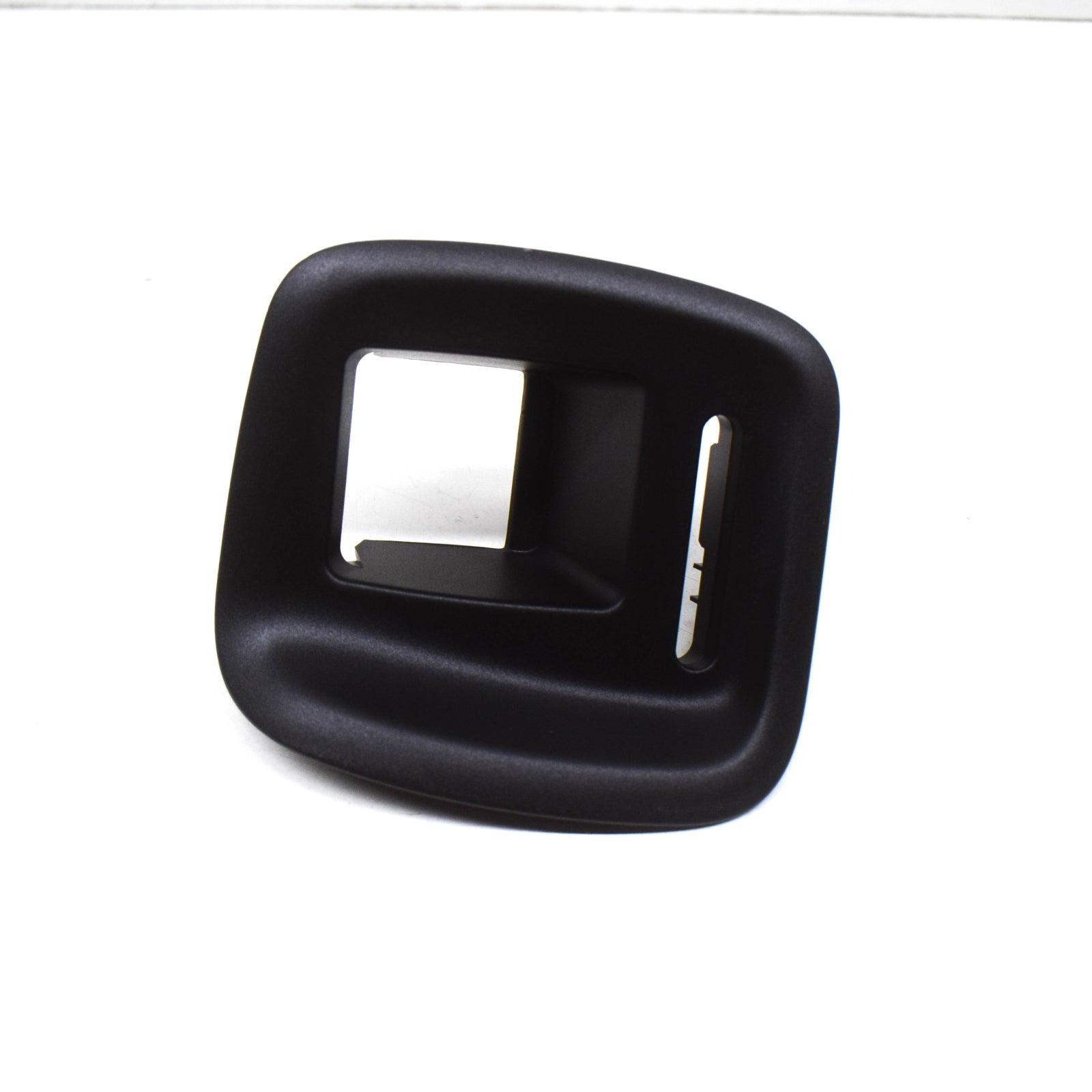 NEW MERCEDES-BENZ A-CLASS W176 REAR RIGHT SEAT TRIM A17692308009051 2014