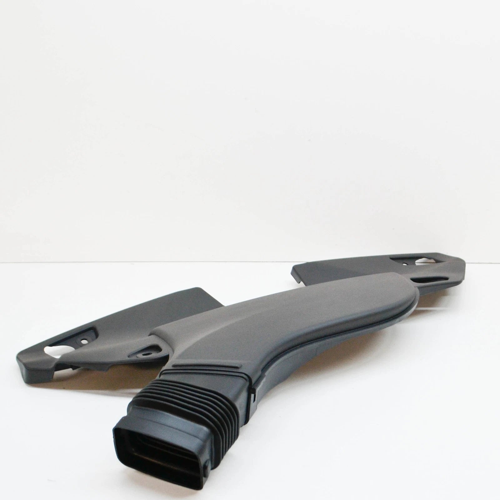 NEW BMW Z4 E89 AIR INTAKE SUCTION DUCT 13717582909 7582909 2011 ORIGINAL