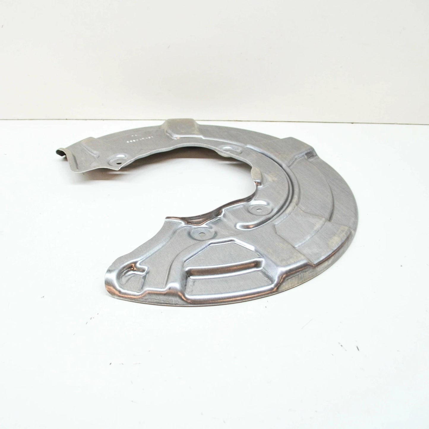 NEW BMW X5 G05 REAR RIGHT BRAKE DISC PROTECTION SHIELD 34206880474 ORIGINAL