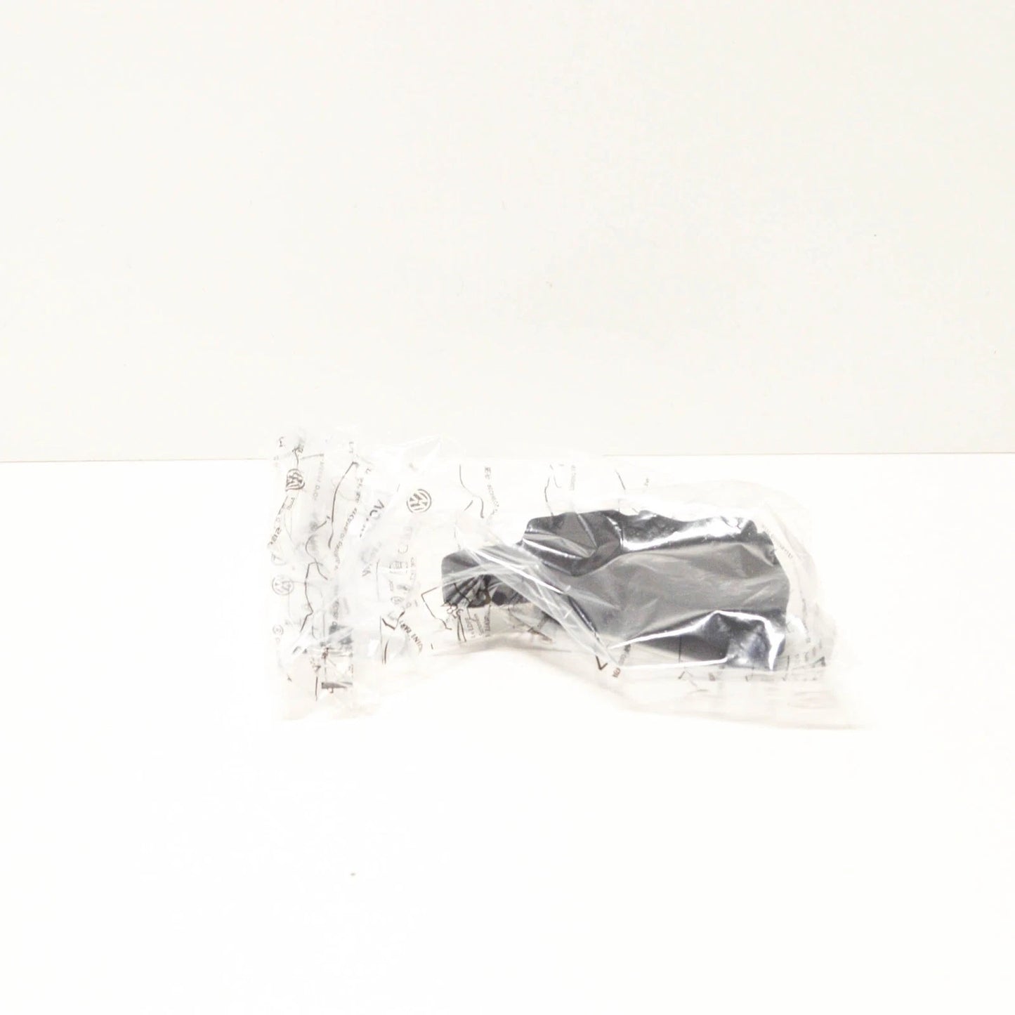 NEW VOLKSWAGEN CC RIGHT HOOD BONNET SEAL FILLER PIECE 3C8823730A ORIGINAL