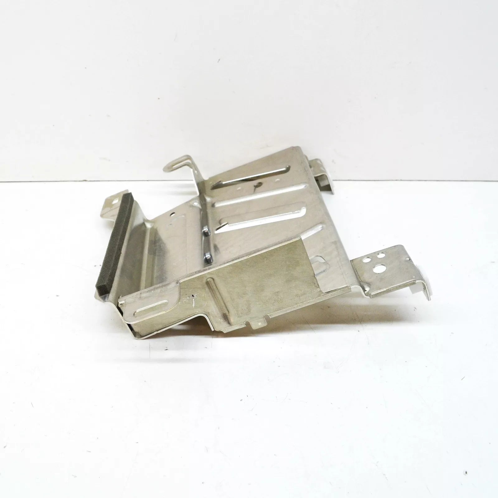 NEW BMW 5 G30 RADIO AMPLIFIER BRACKET HOLDER 65159367949 ORIGINAL