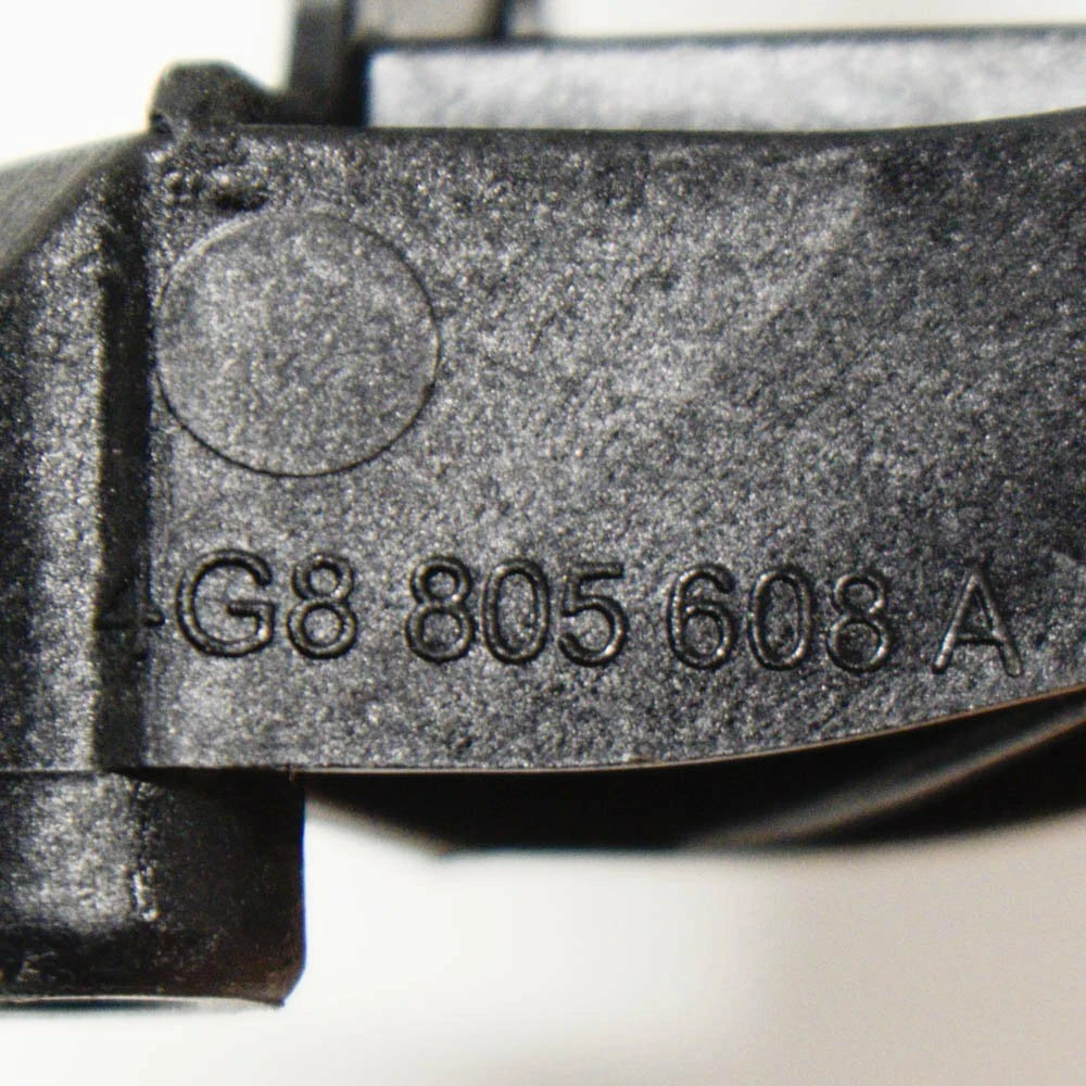 NEW AUDI A7 4G RS7 RIGHT RADIATOR CORE SUPPORT BRACKET 4G8805608A