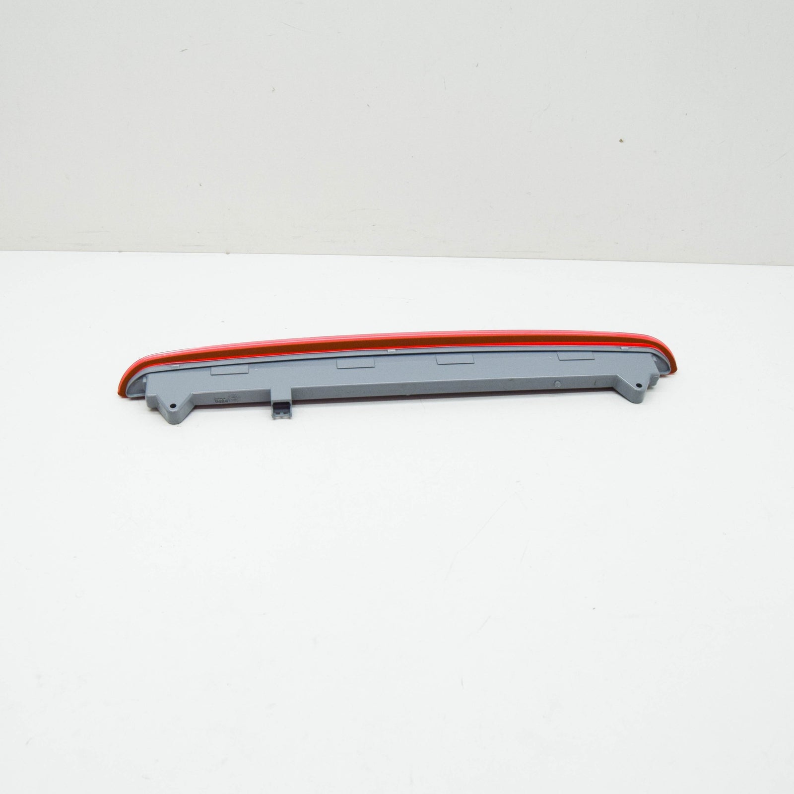 NEW AUDI A3 8P REAR ADDITIONAL BRAKE LIGHT 8P4945097A ORIGINAL
